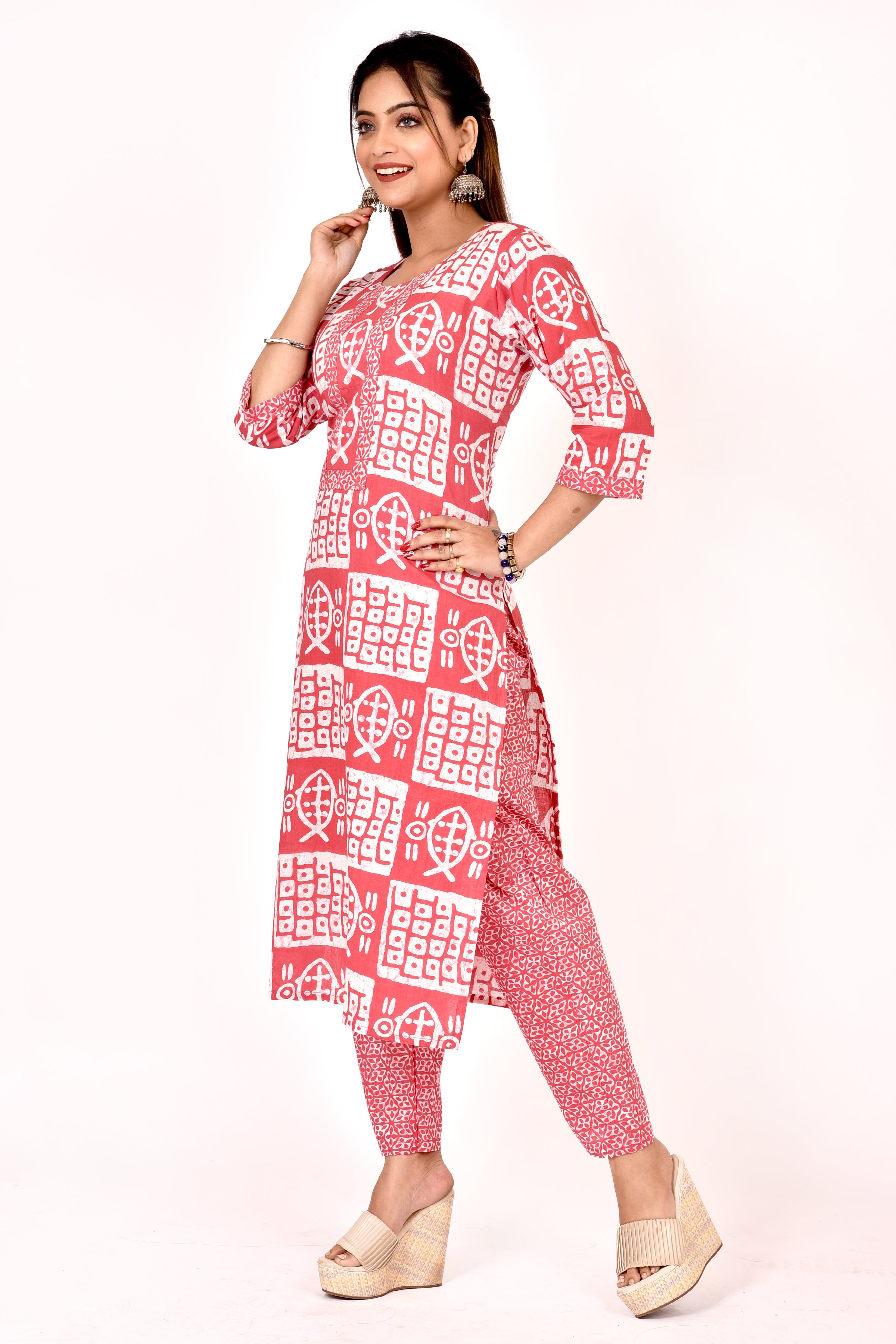 Blush Pink Fish Print Kurta With Pant