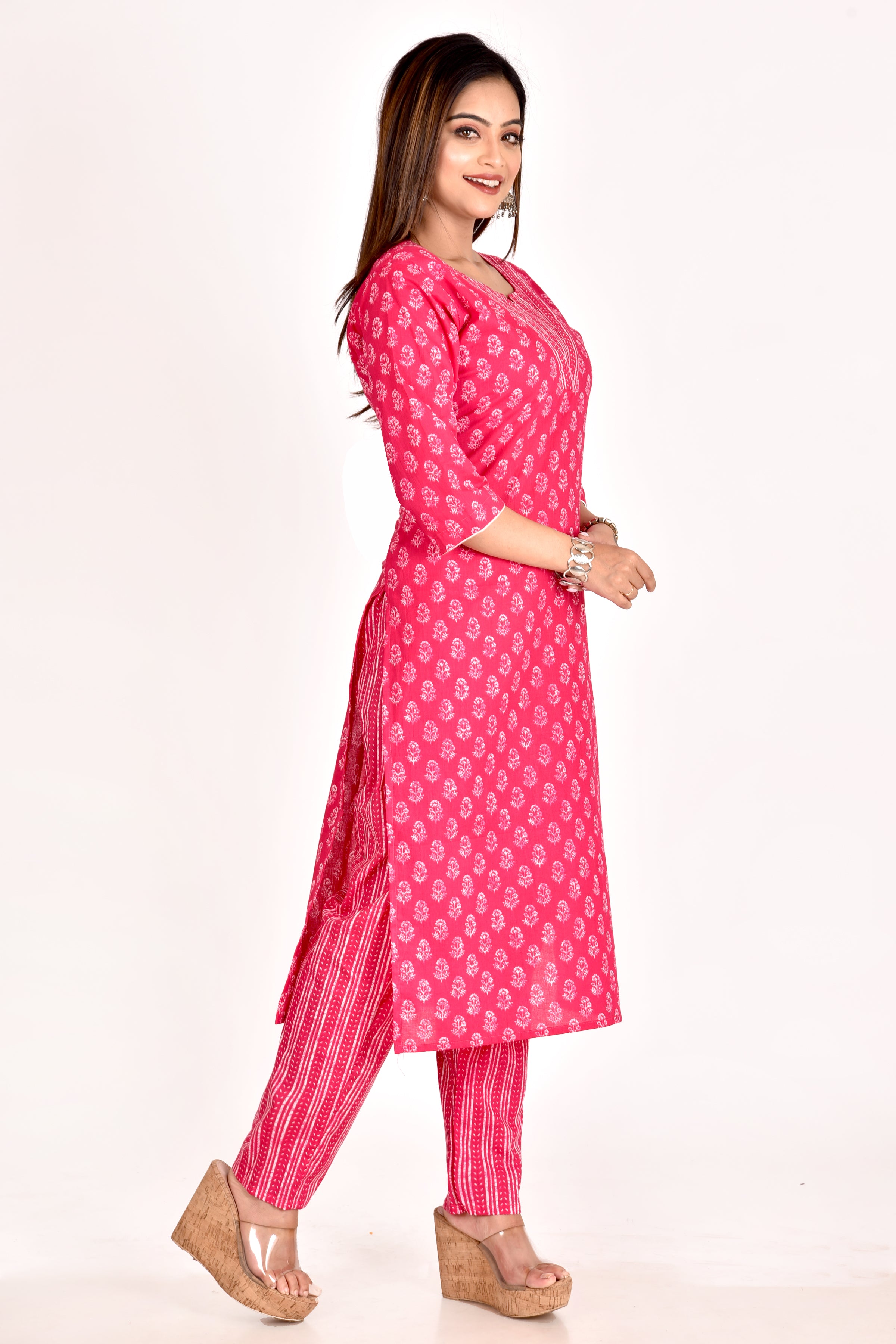 Magenta Pink Floral Print Kurta With Pant