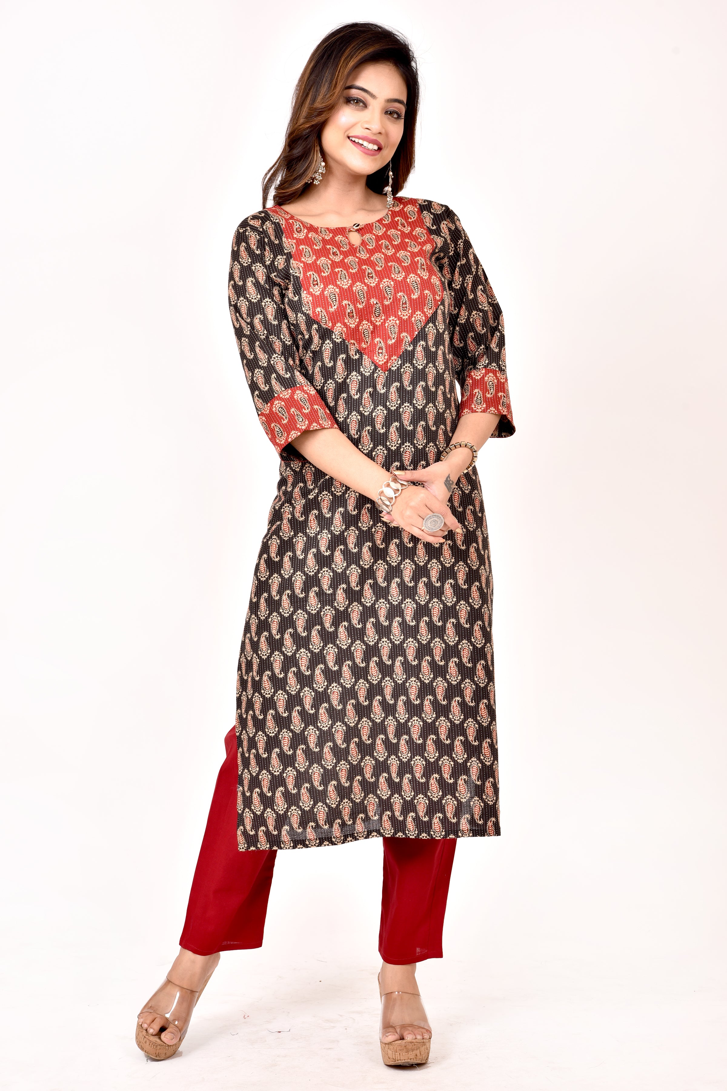 Black & Red Paisley Print Hand Embroidered Threadwork Kurta With Pant