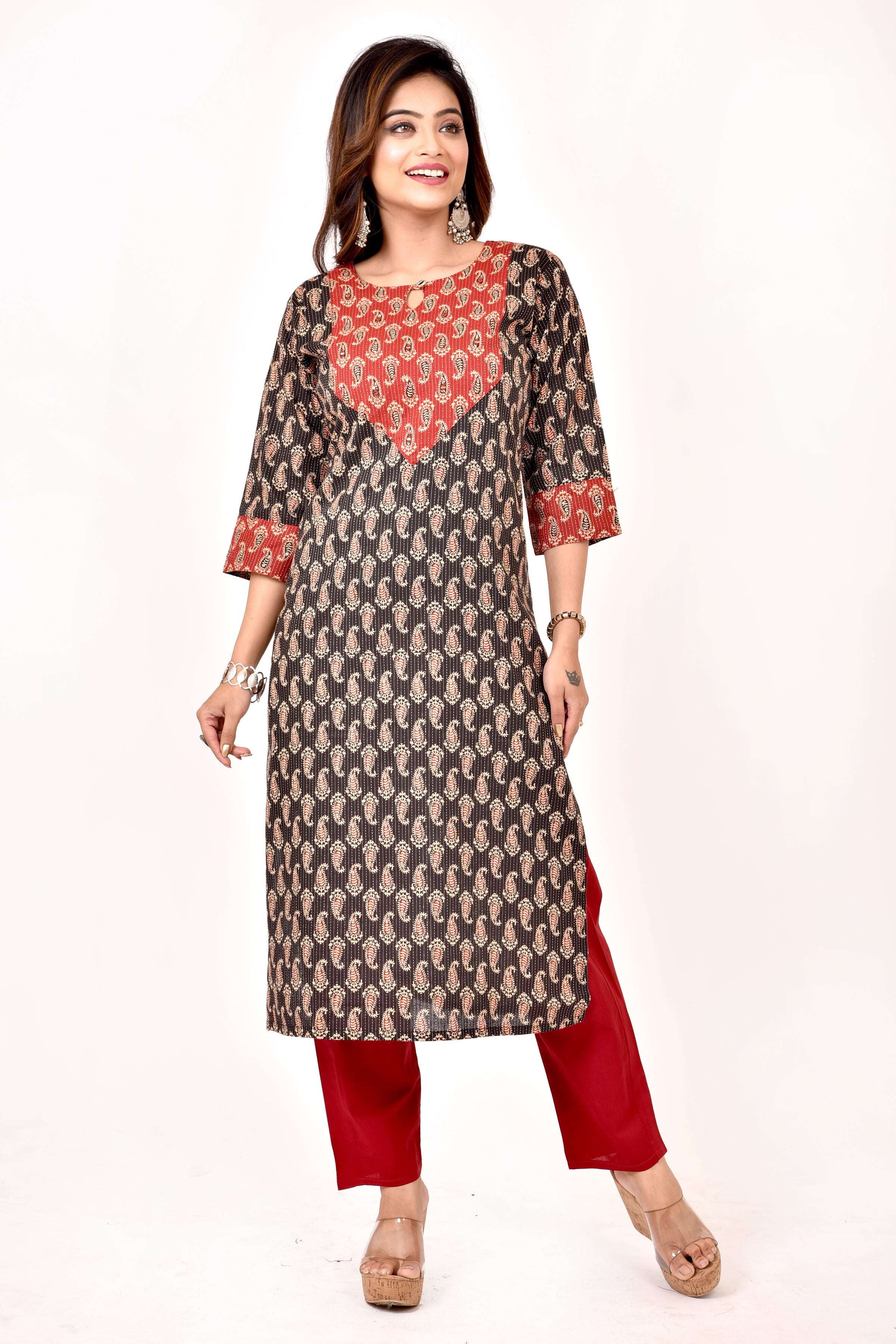 Black & Red Paisley Print Hand Embroidered Threadwork Kurta With Pant
