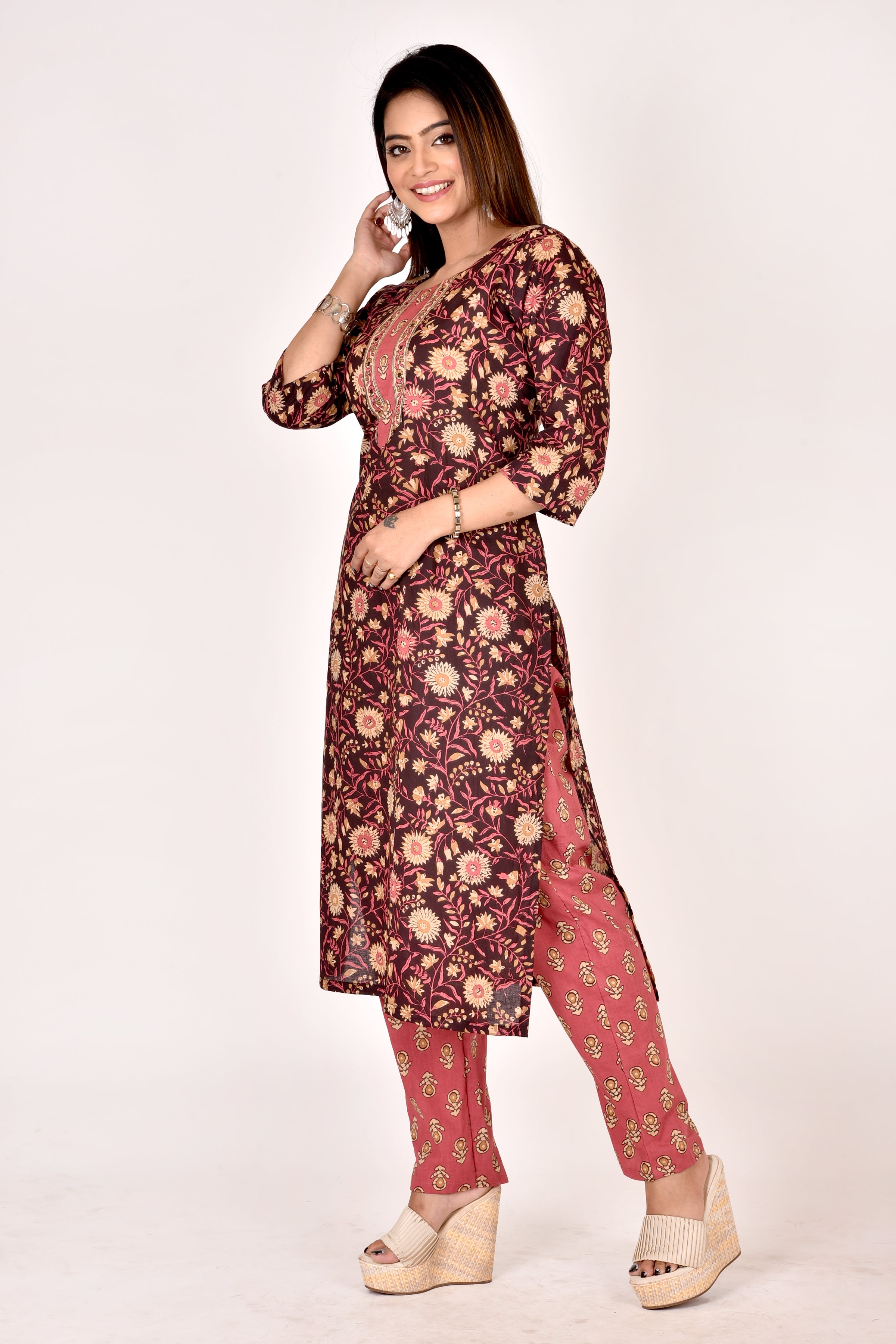 Dark Plum & Pink Floral Print Kurta With Pant