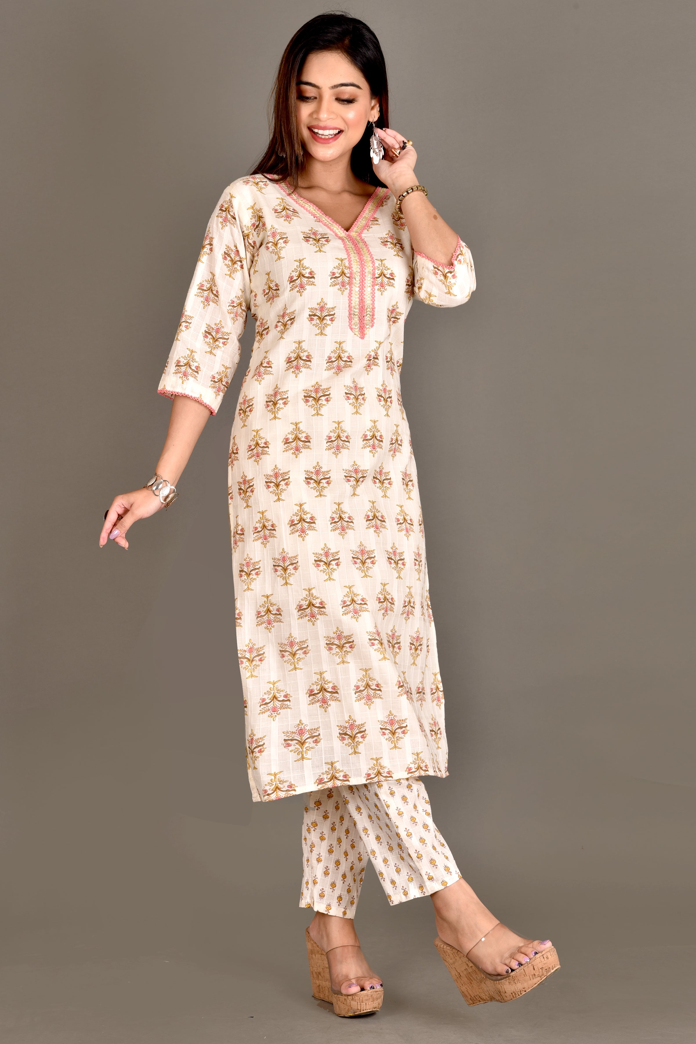 Off-White & Pink Floral Print Kurta With Pant