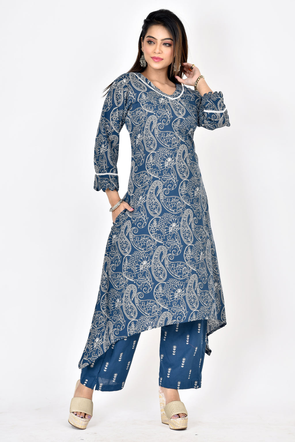 Navy Blue Paisley Print A-Line Kurta With Pant