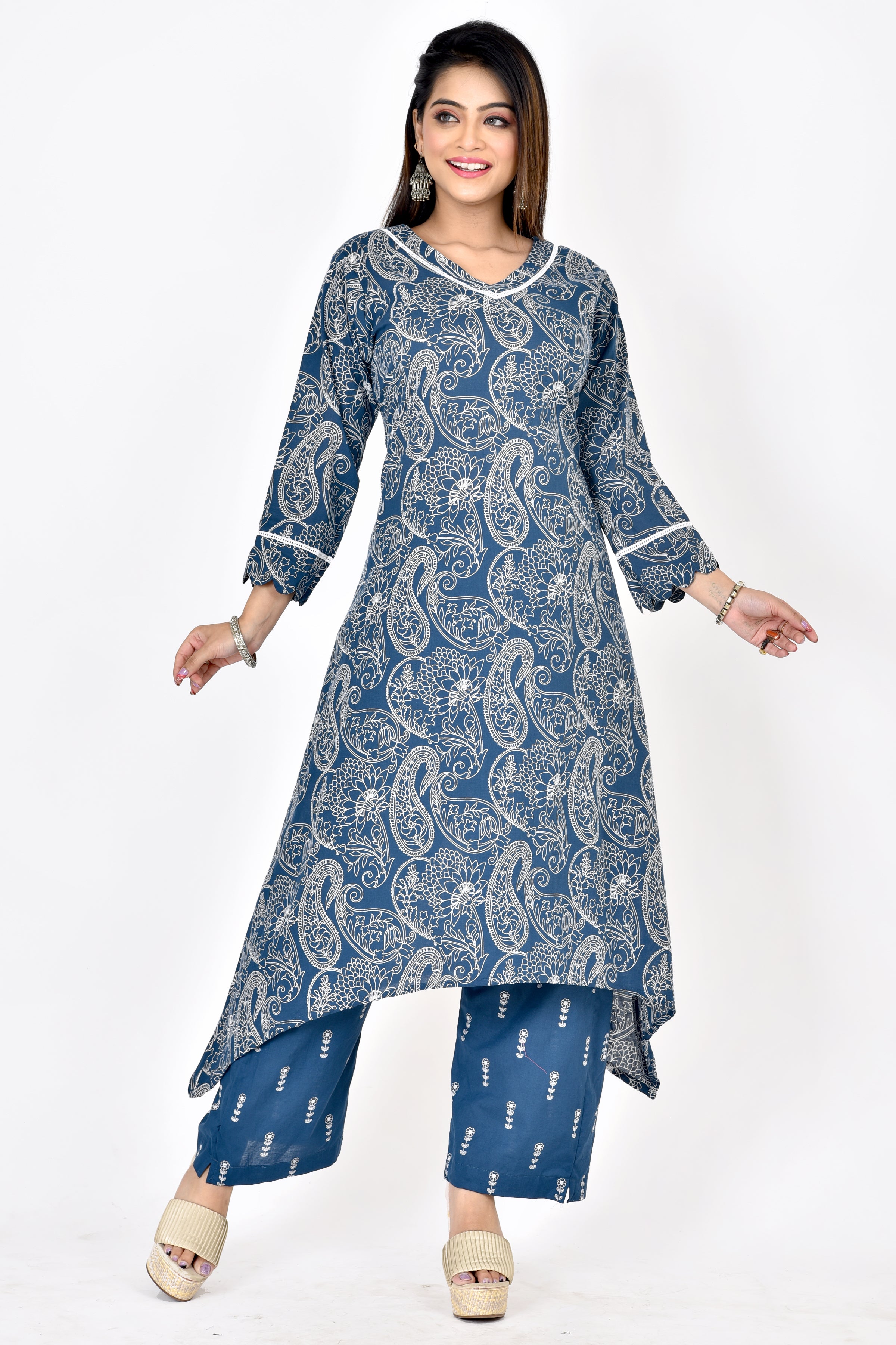Navy Blue Paisley Print A-Line Kurta With Pant