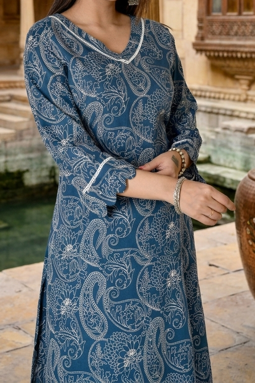 Navy Blue Paisley Print A-Line Kurta With Pant