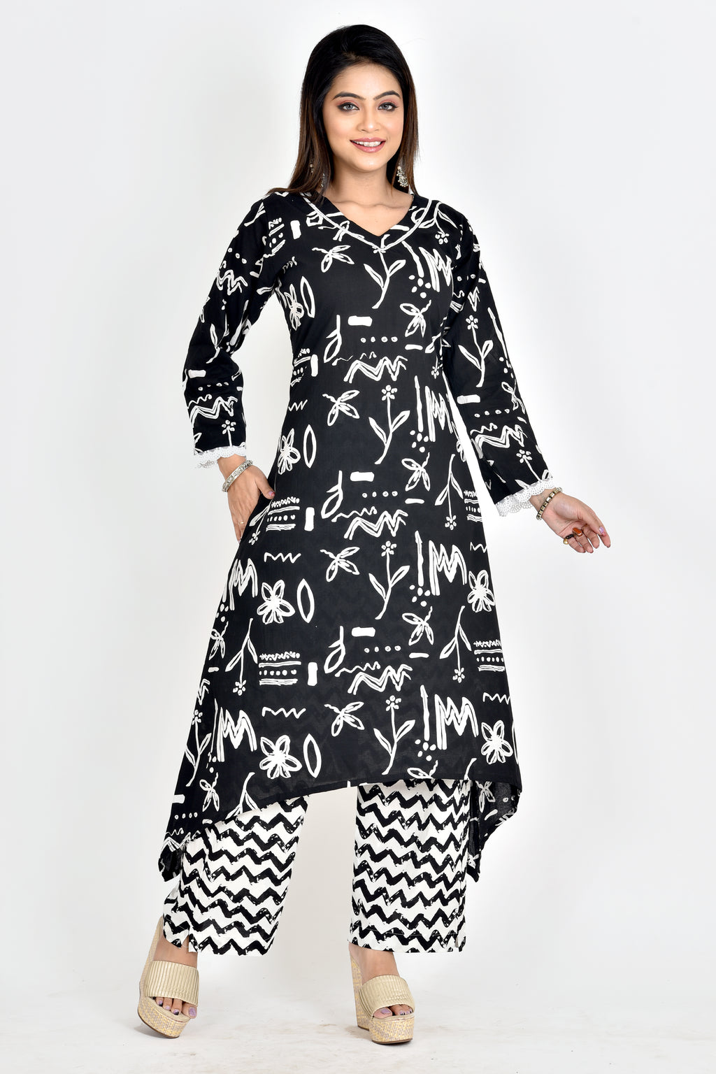Black Geometric Print A-Line Kurta With Pant