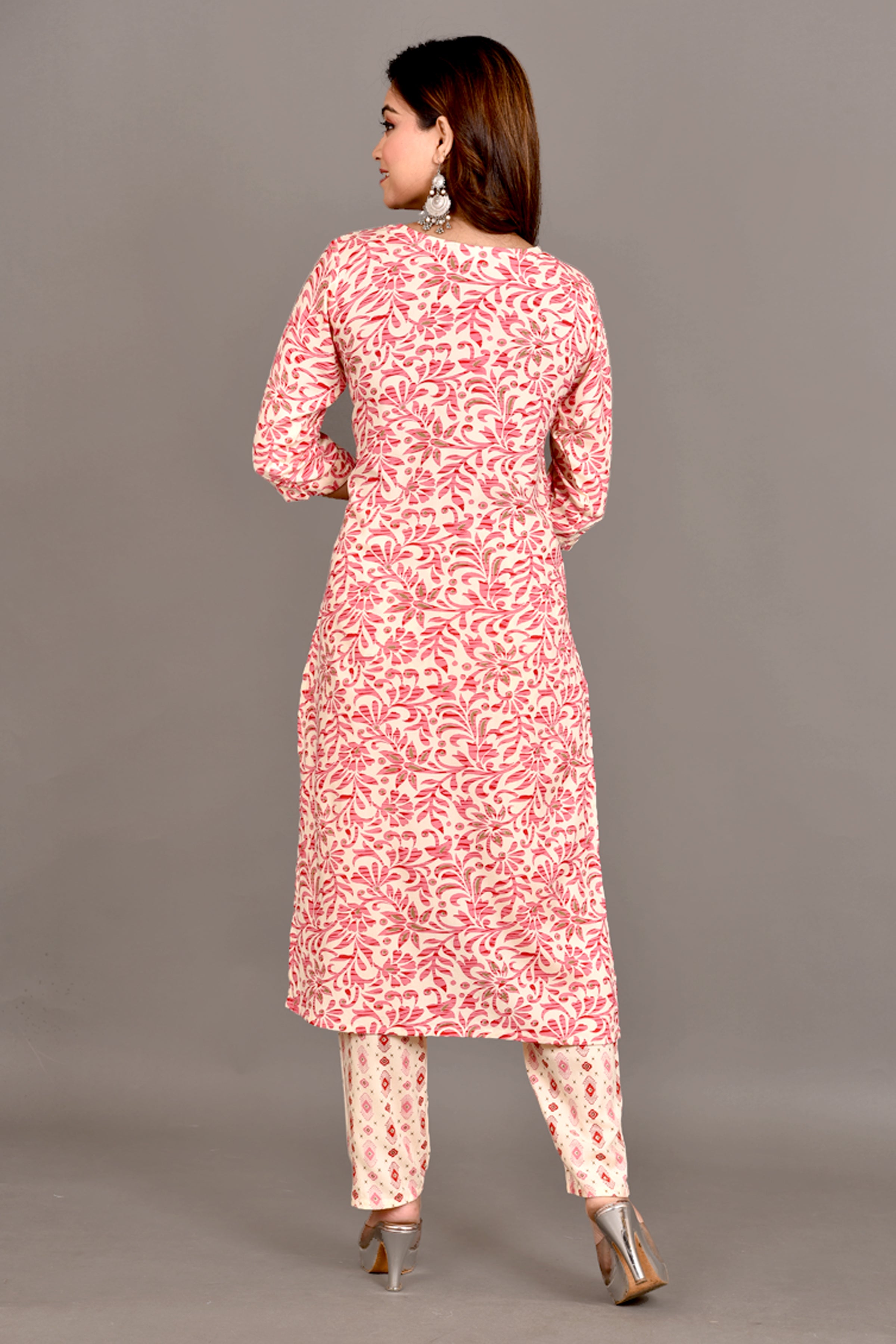 Off-White & Pink Floral Print Kurta With Pant