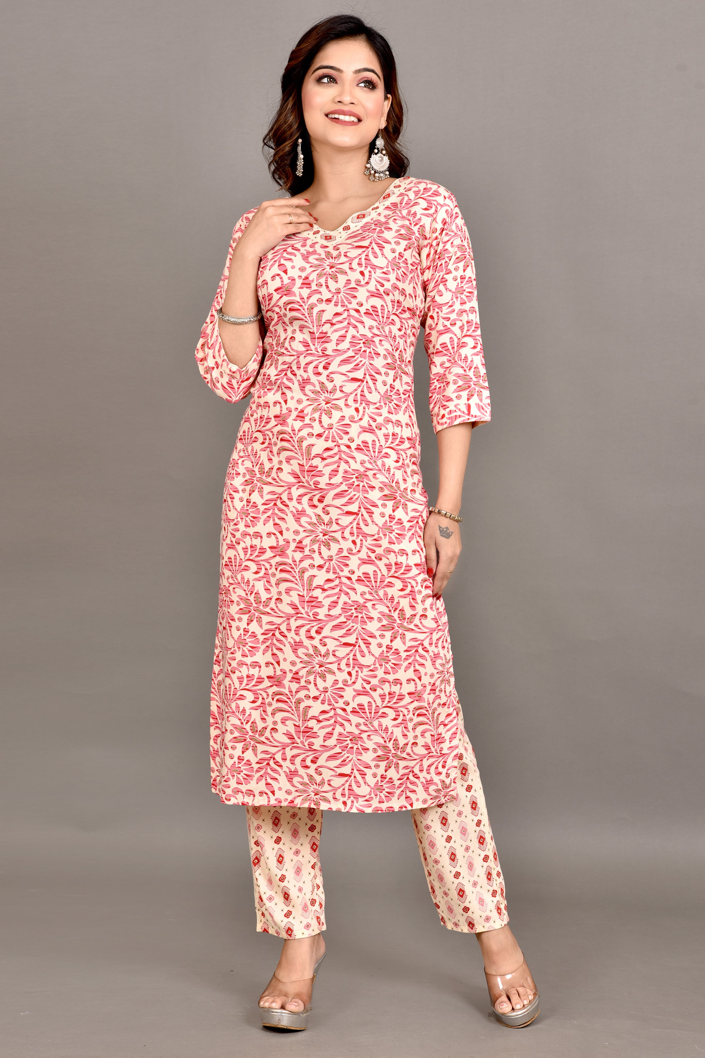 Off-White & Pink Floral Print Kurta With Pant