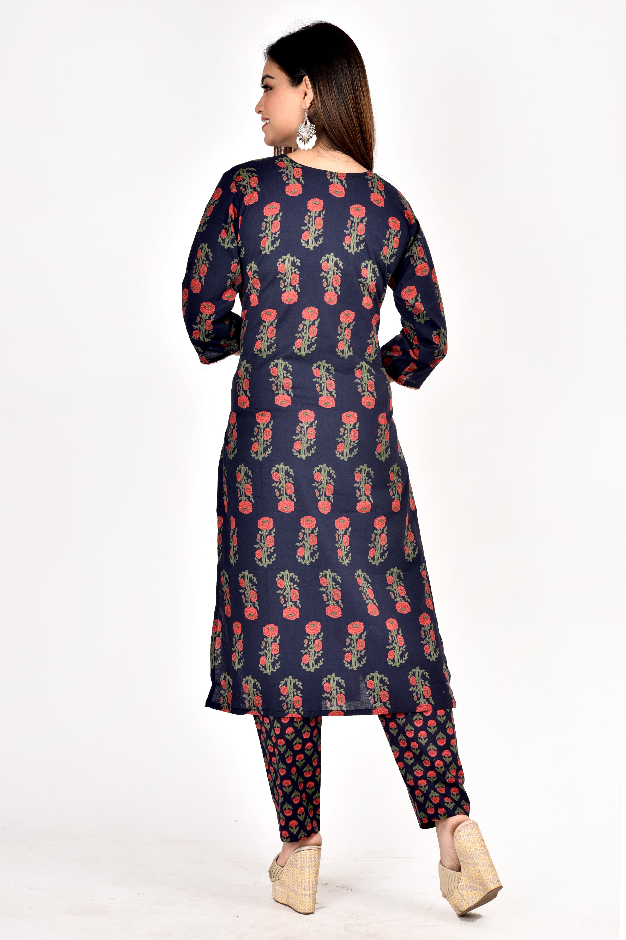 Navy Blue Floral Print Kurta With Pant