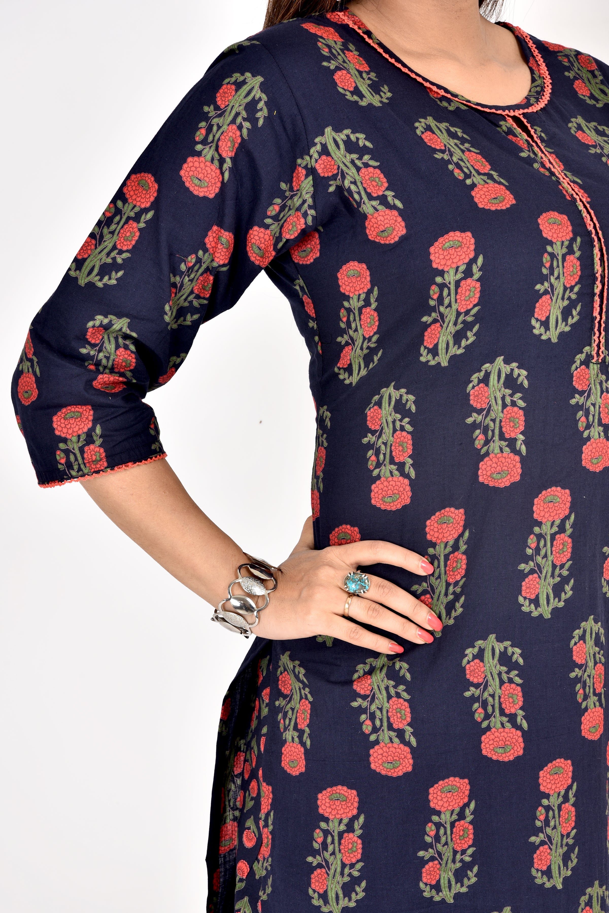 Navy Blue Floral Print Kurta With Pant