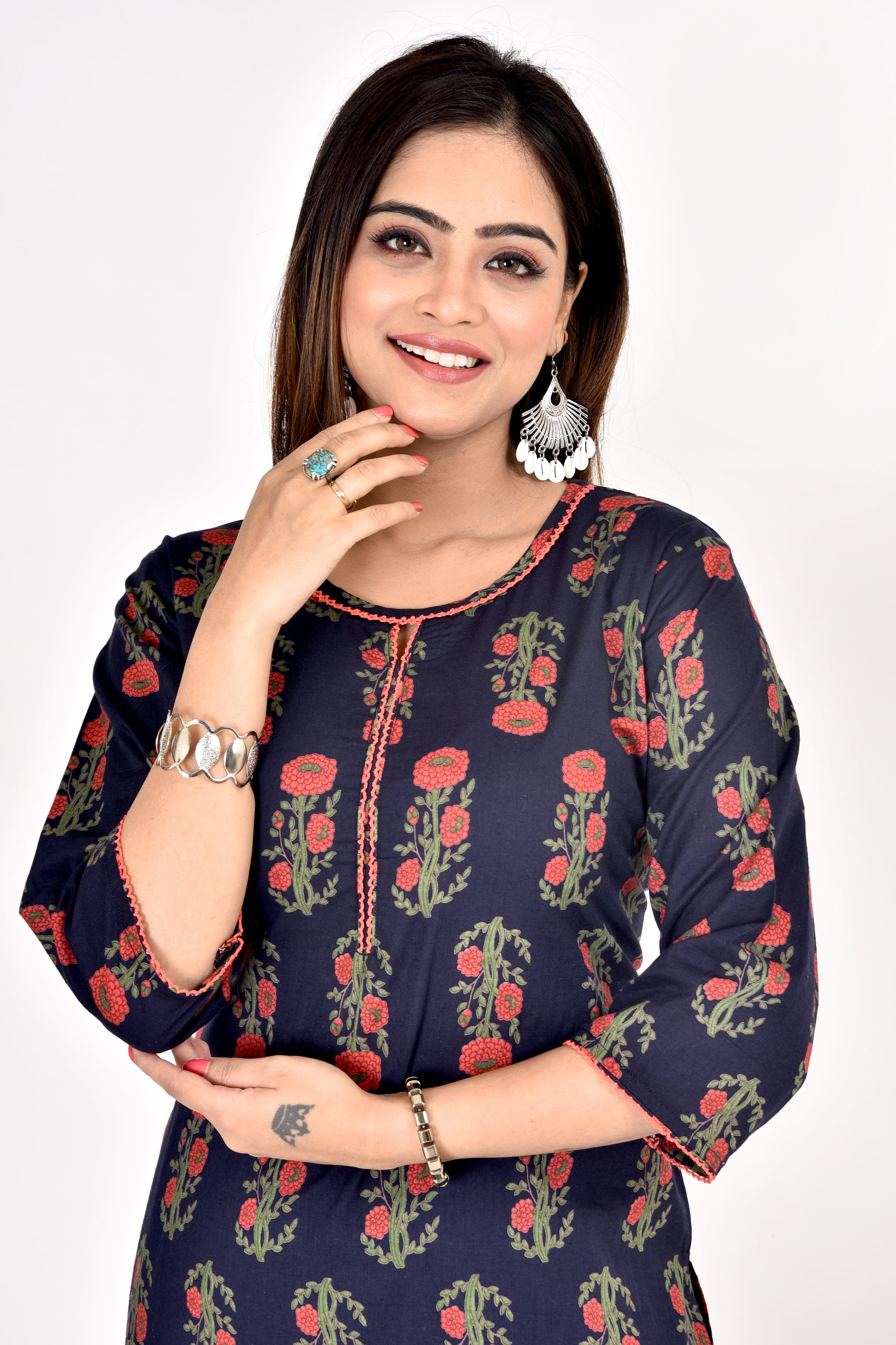 Navy Blue Floral Print Kurta With Pant