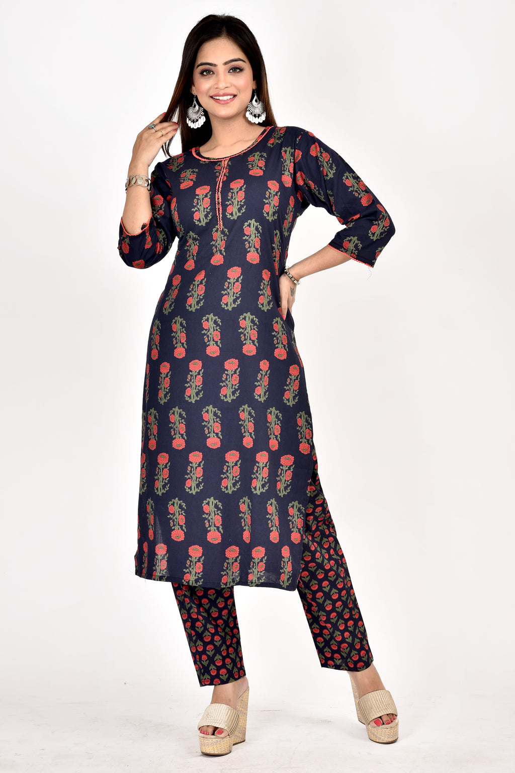 Navy Blue Floral Print Kurta With Pant