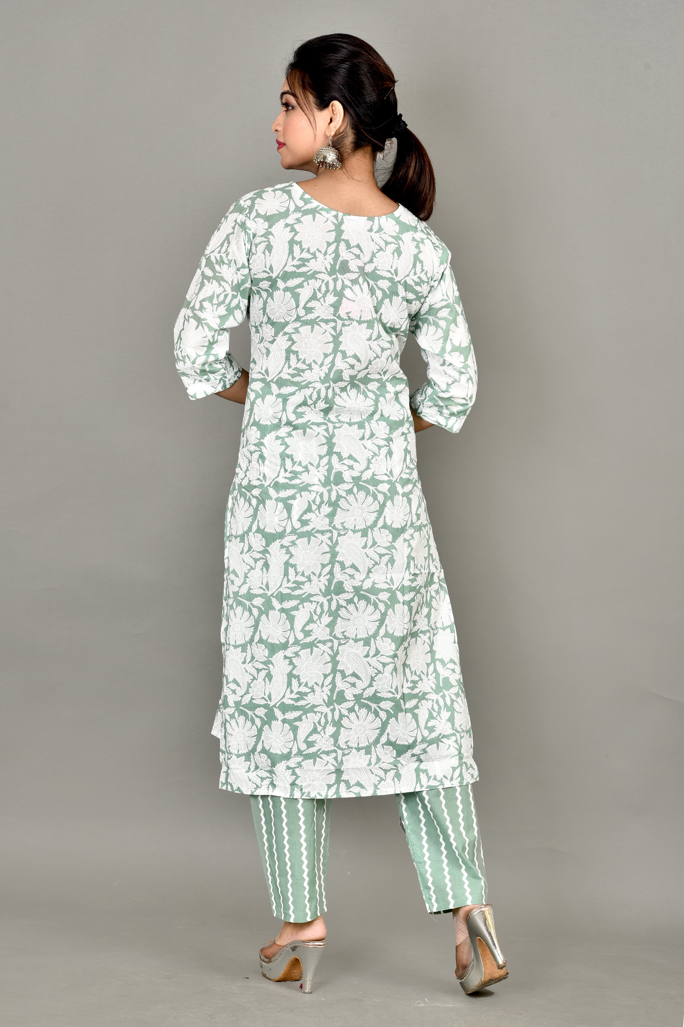 Light Green Floral Print Embroidered Kurta With Pant