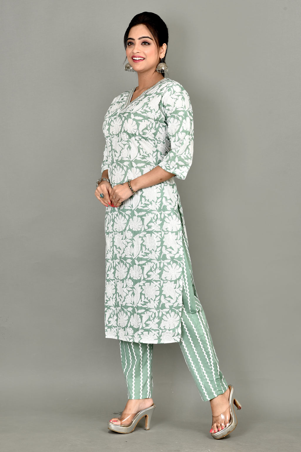 Light Green Floral Print Embroidered Kurta With Pant