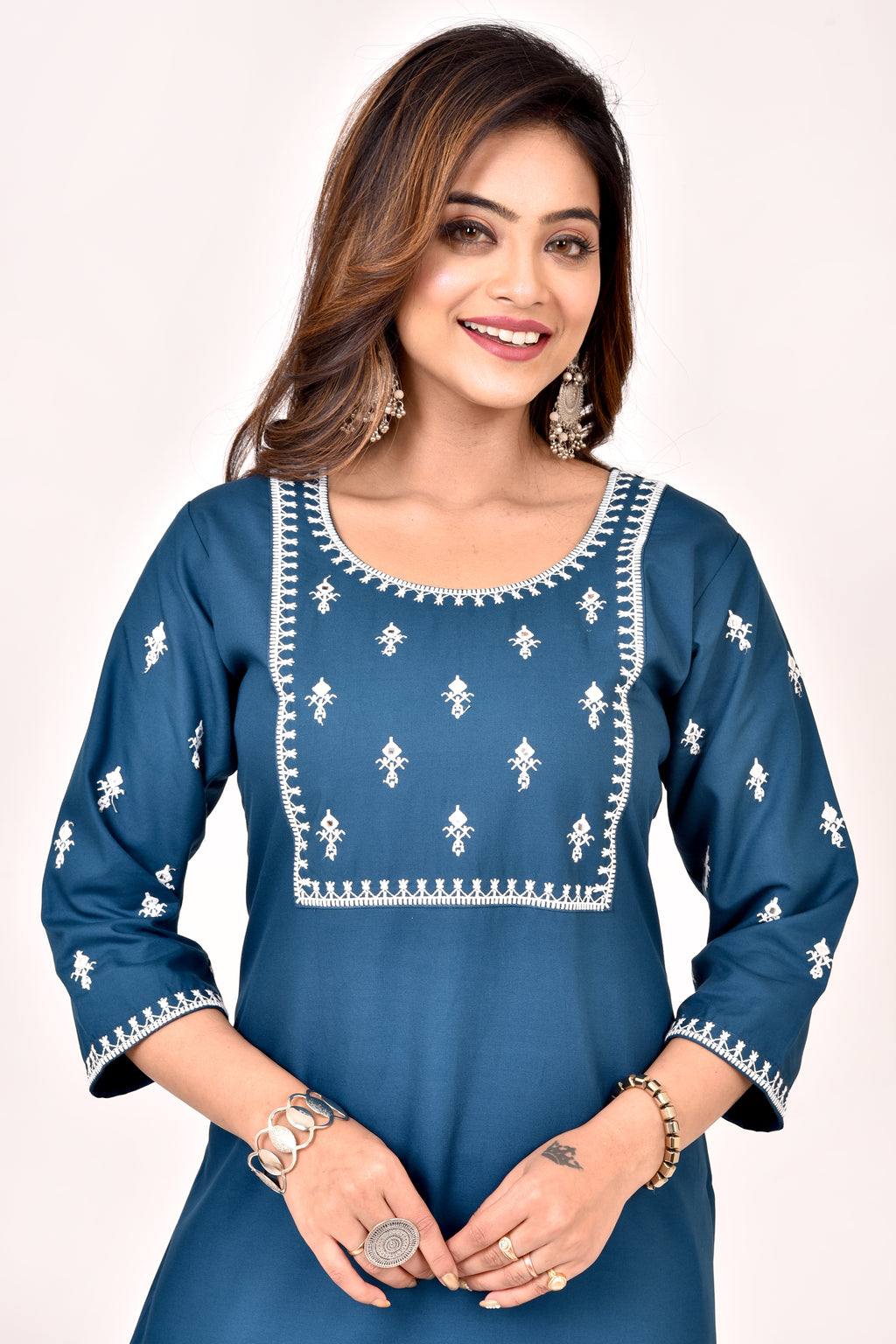 Teal blue Embroidered Kurta With Pant