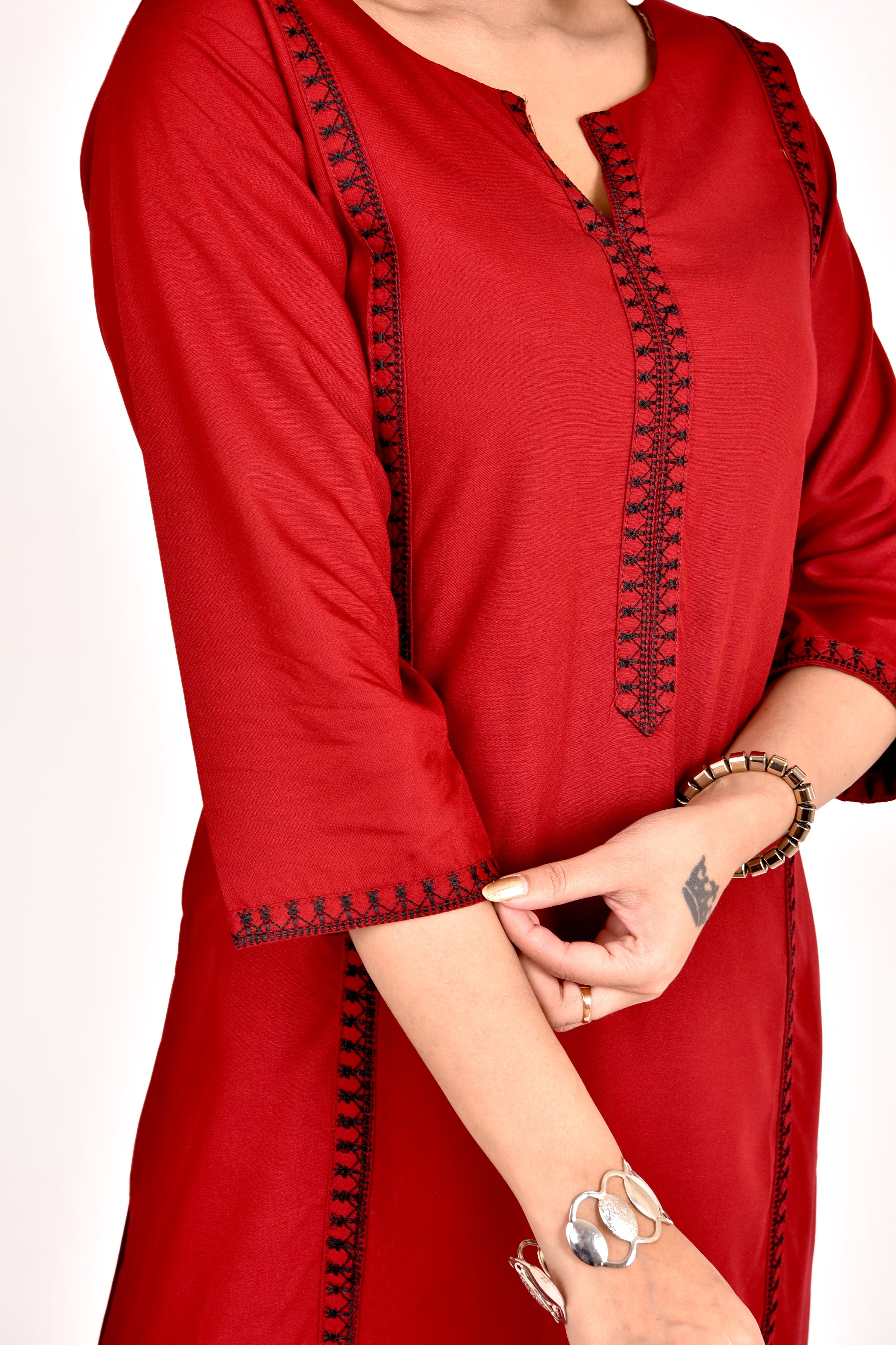 Maroon Embroidered Kurta With Pant