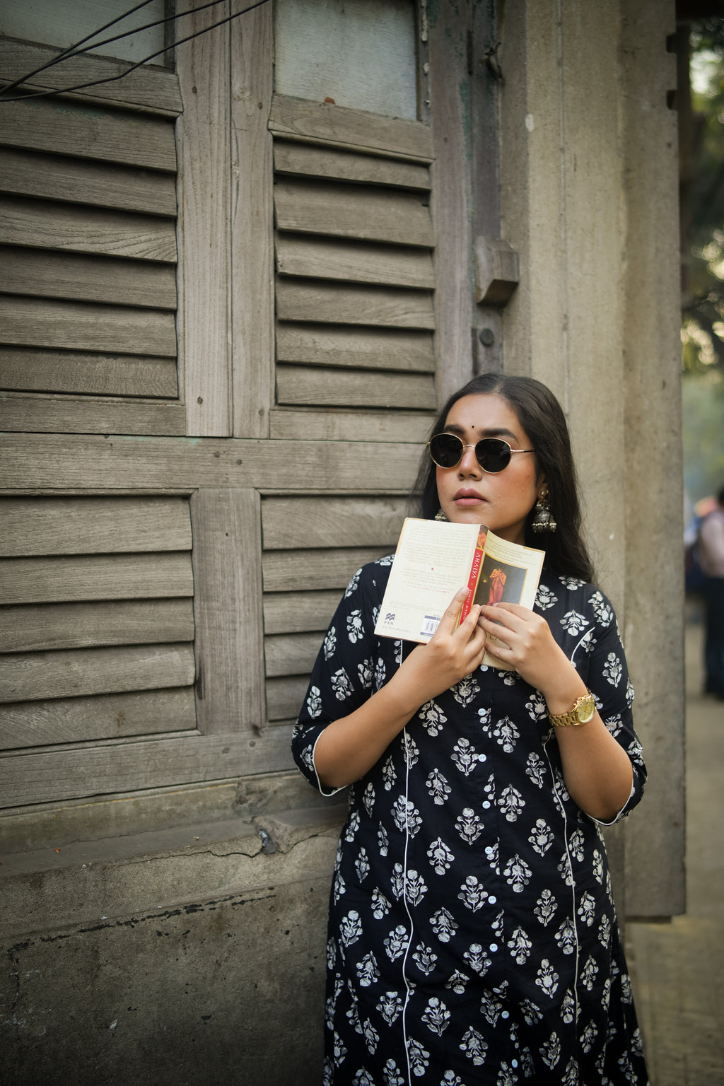 Jet Black Floral Print A-Line Kurta With Pant