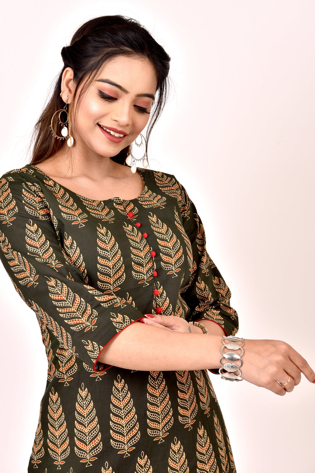 Dark Green Leaf Print Straight Kurta