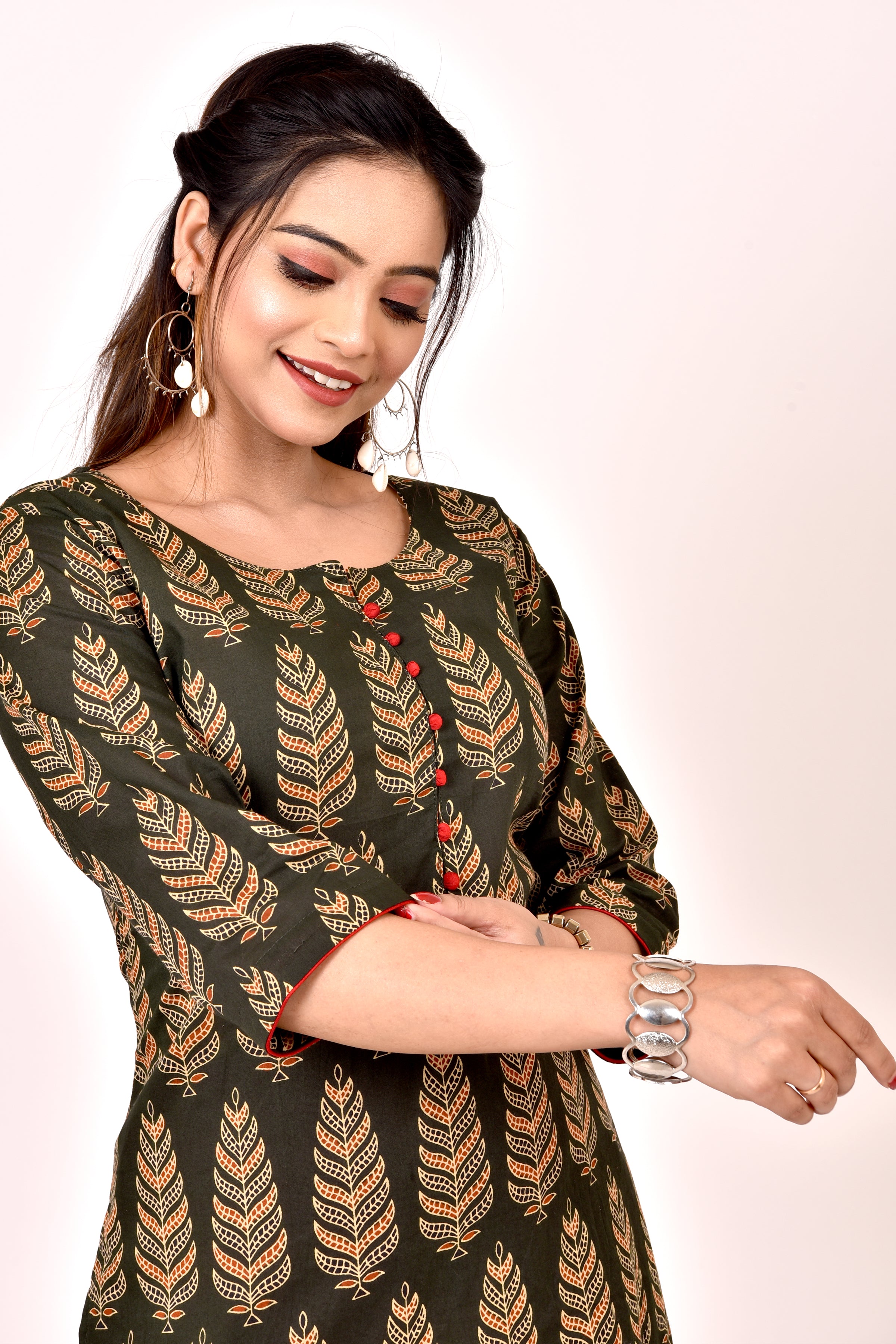 Dark Green Leaf Print Straight Kurta