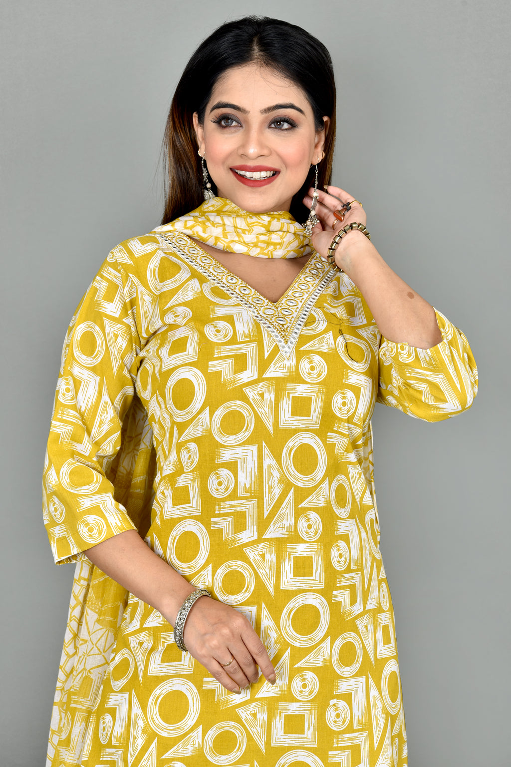 Yellow Geometric Print Embroidered Kurta With Pant & Dupatta