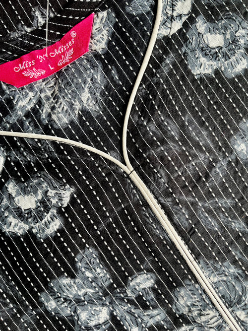 Black Floral Print Threadwork Kurta With Pant