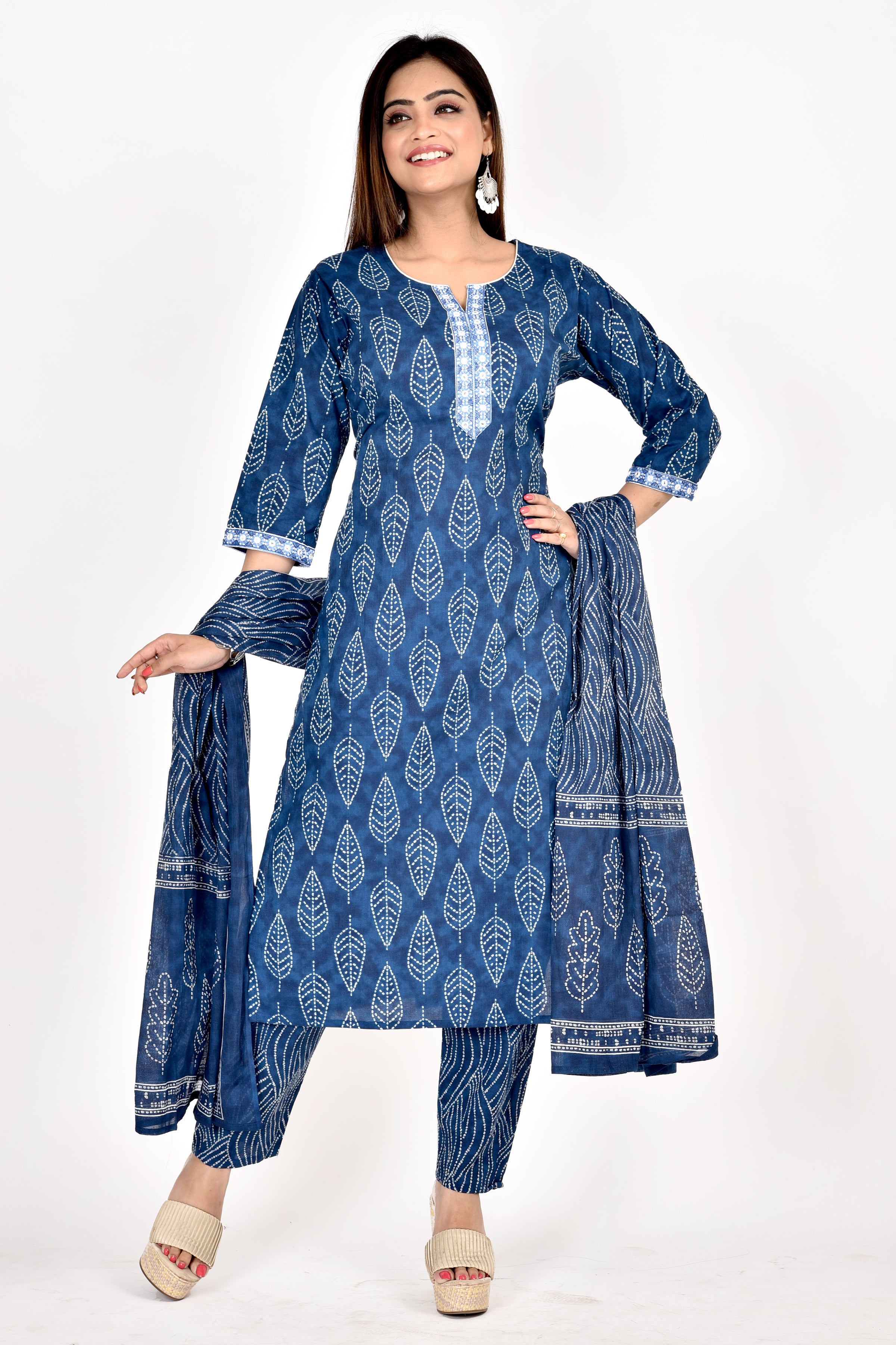 Blue Floral Embroidered Kurta With Pant With Dupatta