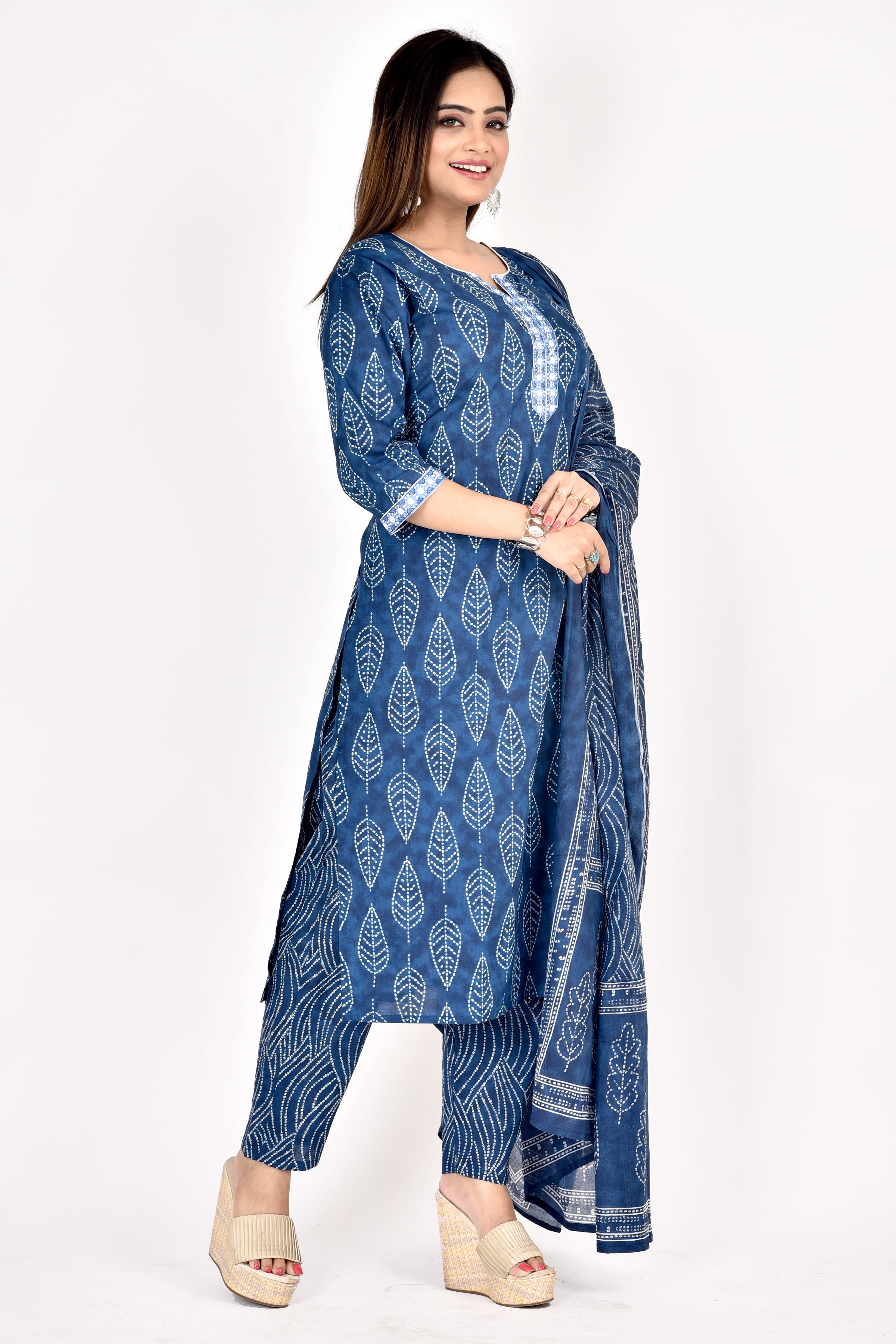 Blue Floral Embroidered Kurta With Pant With Dupatta