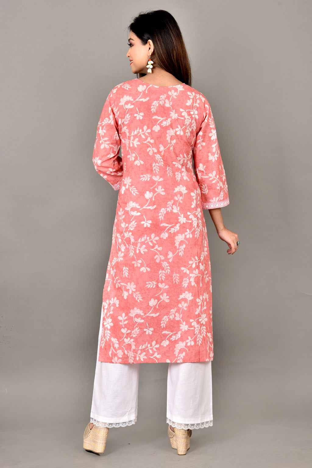 Peach Floral Embroidered Straight Kurta