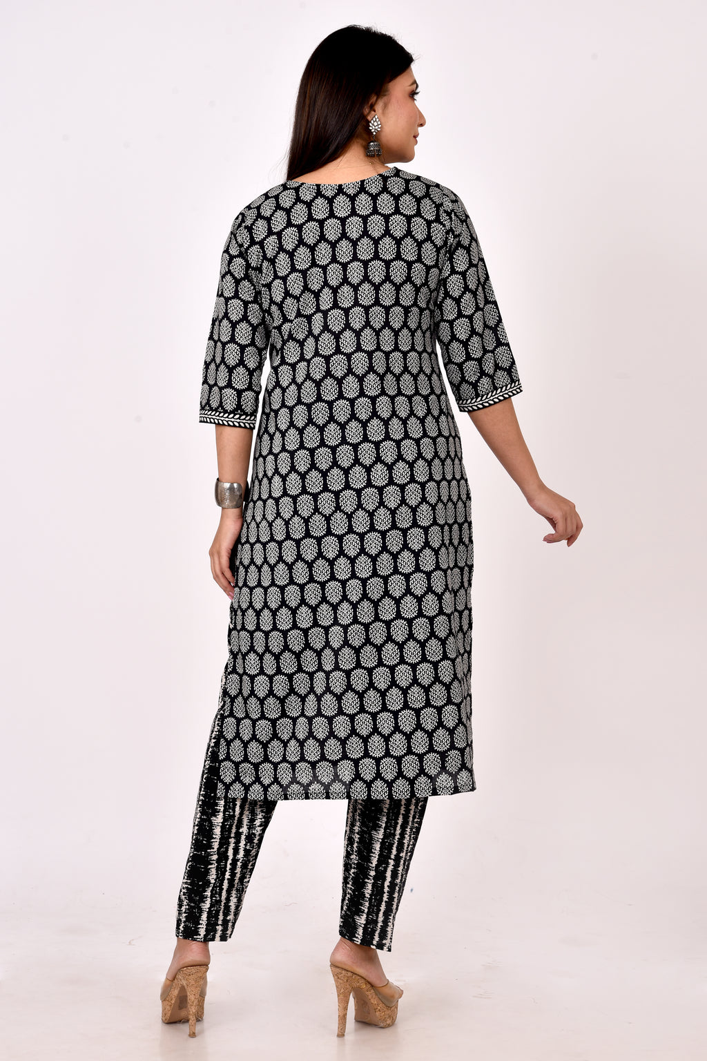 Black Leaf Print Kurta With Pant