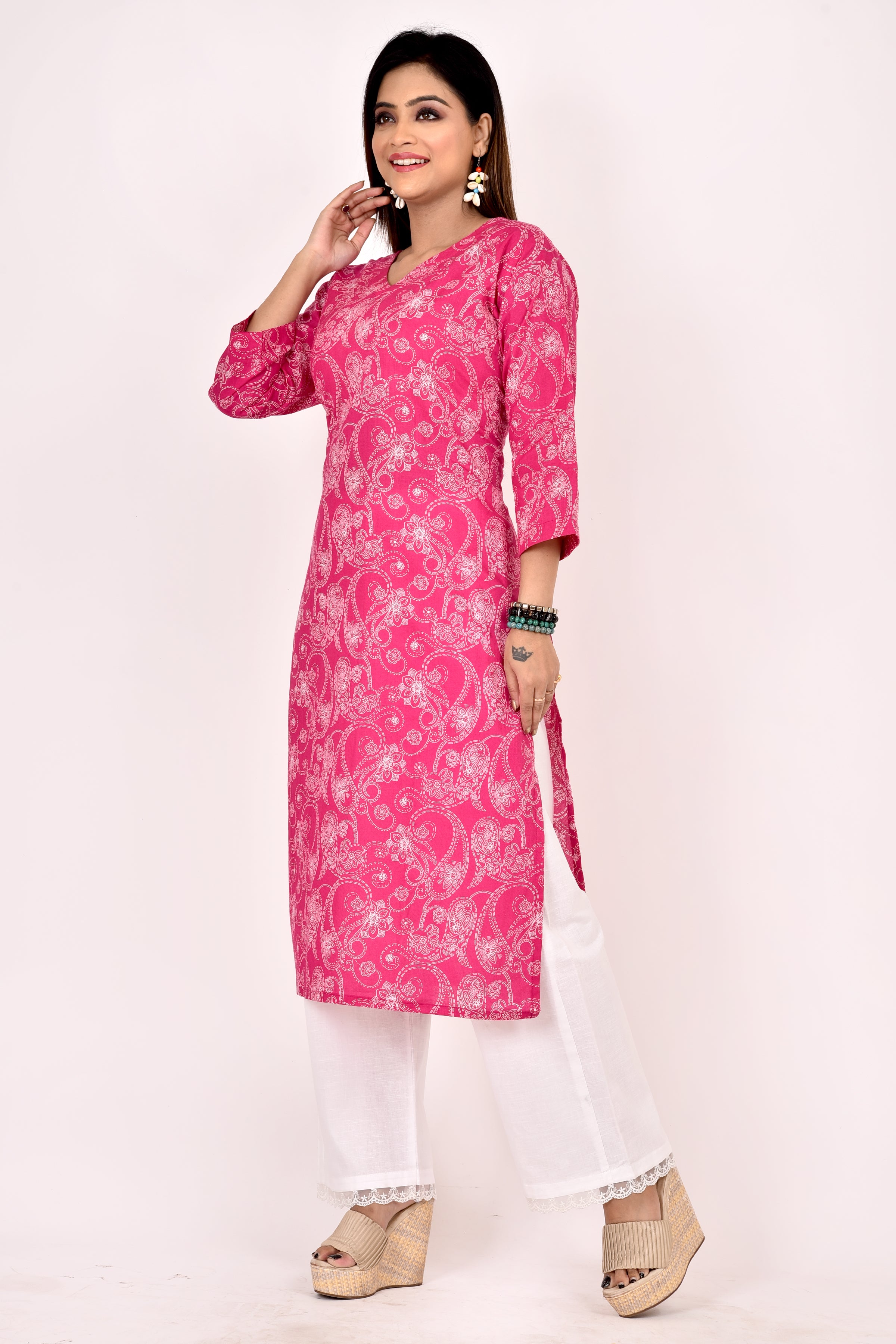 Magenta Pink Paisley  Print Straight Kurta