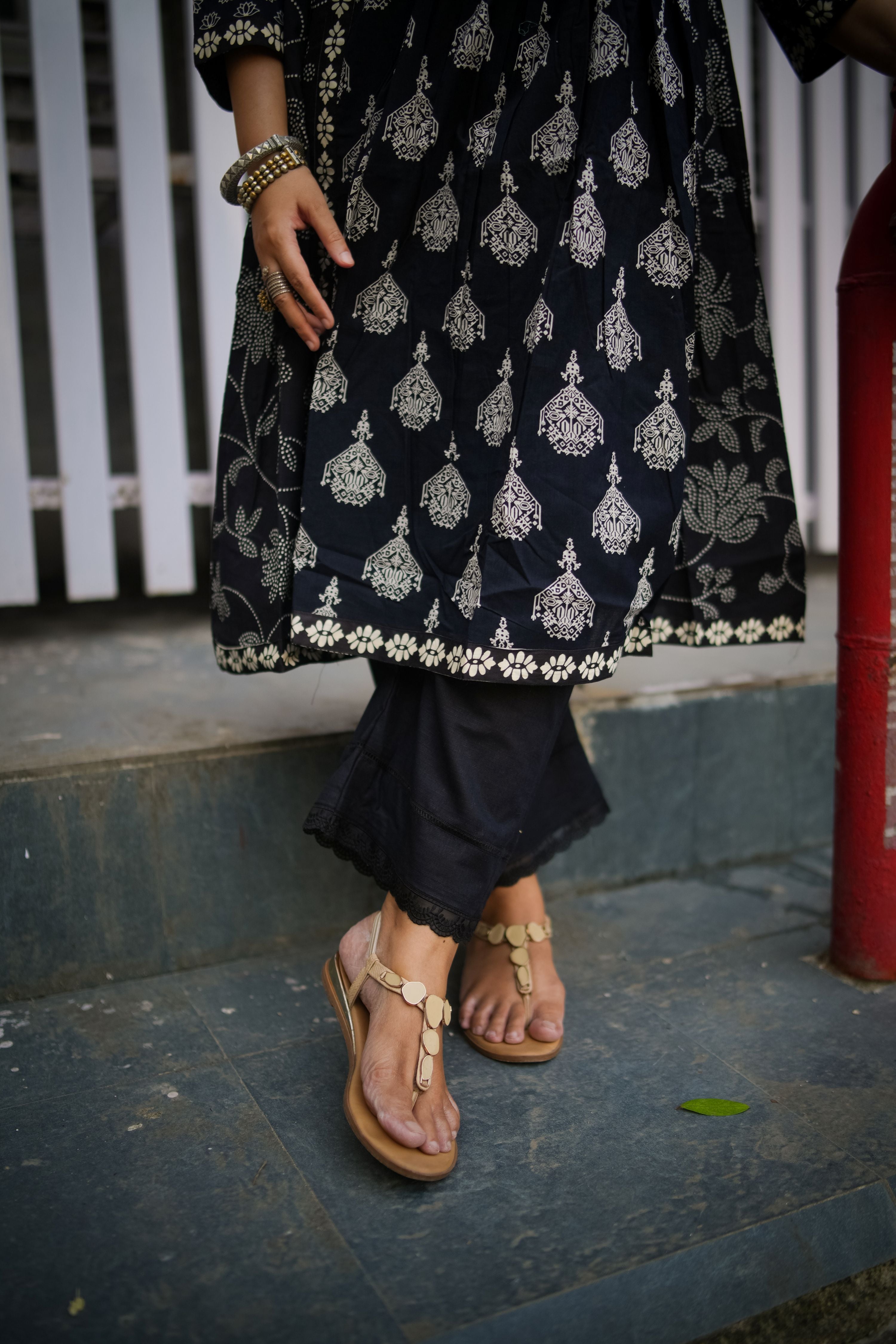 Black & White Floral Print A-Line Kurta