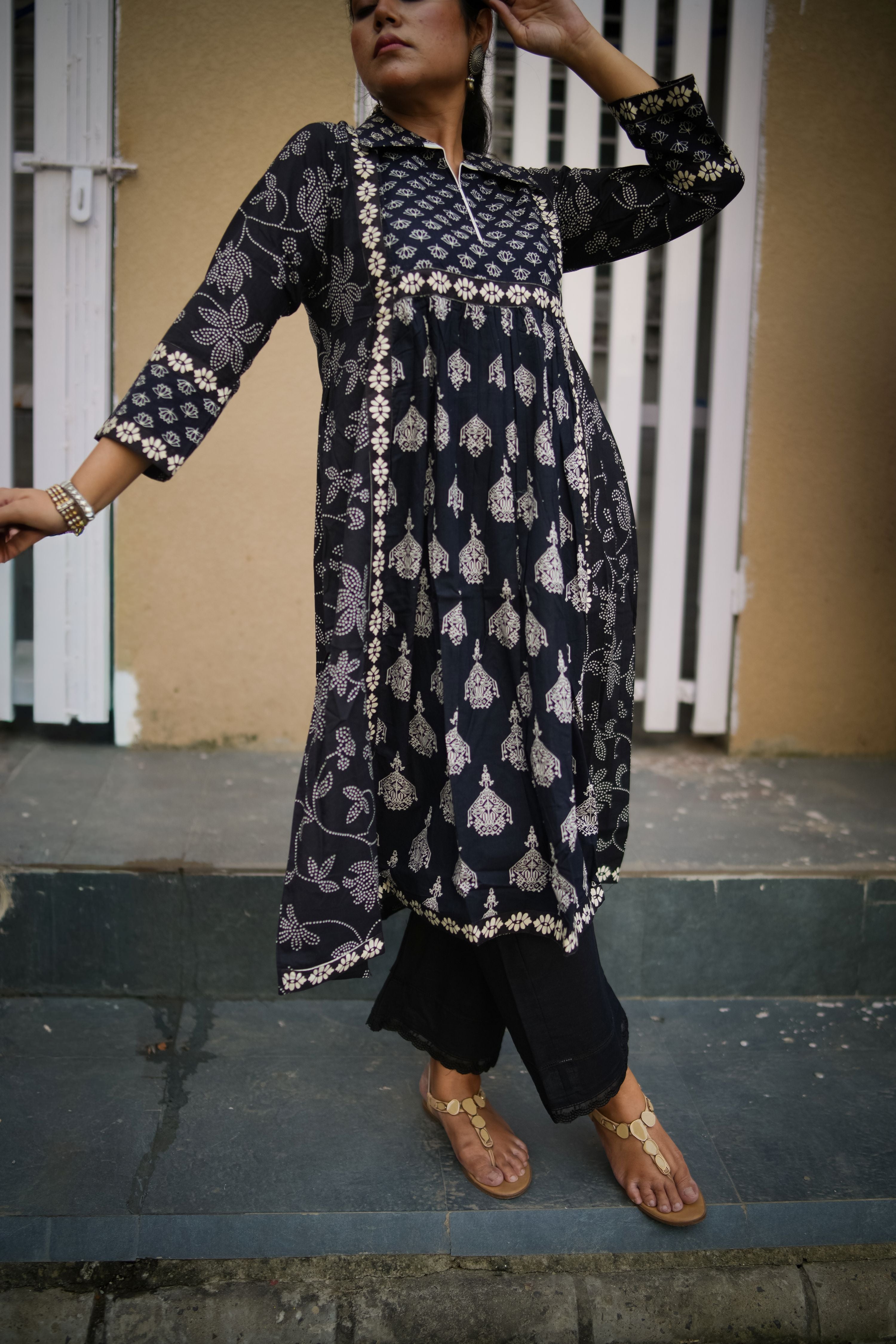 Black & White Floral Print A-Line Kurta