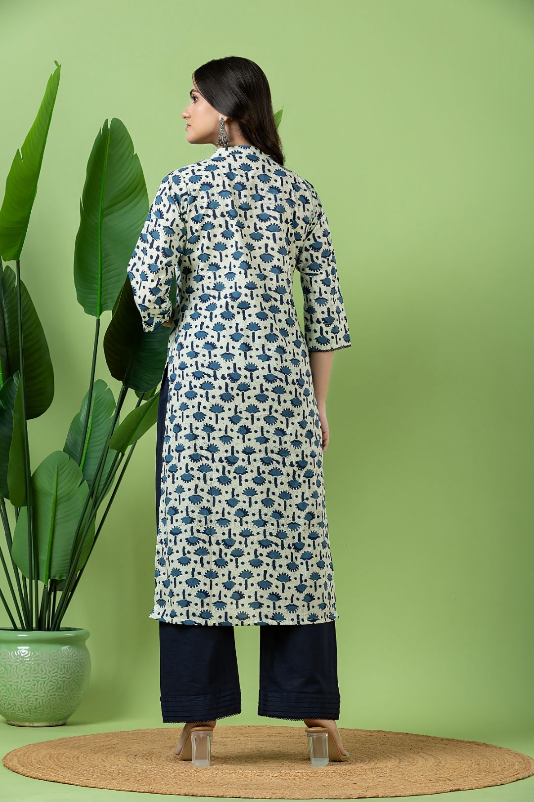 Off-White & Blue Abstract Print Kurta
