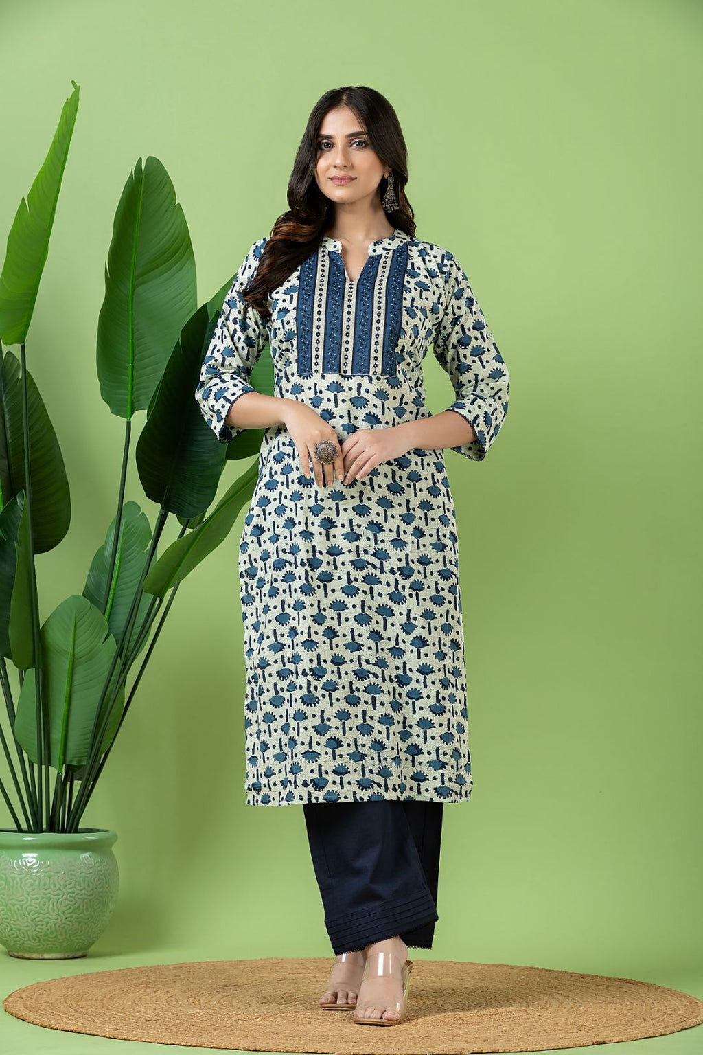Off-White & Blue Abstract Print Kurta