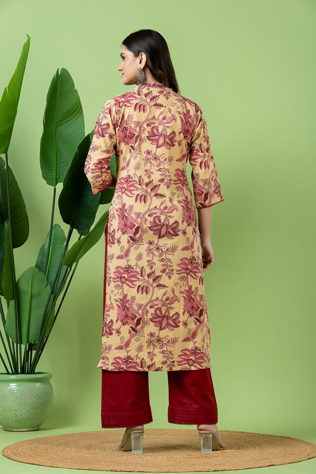 Beige & Pink Floral Print Threadwork Kurta