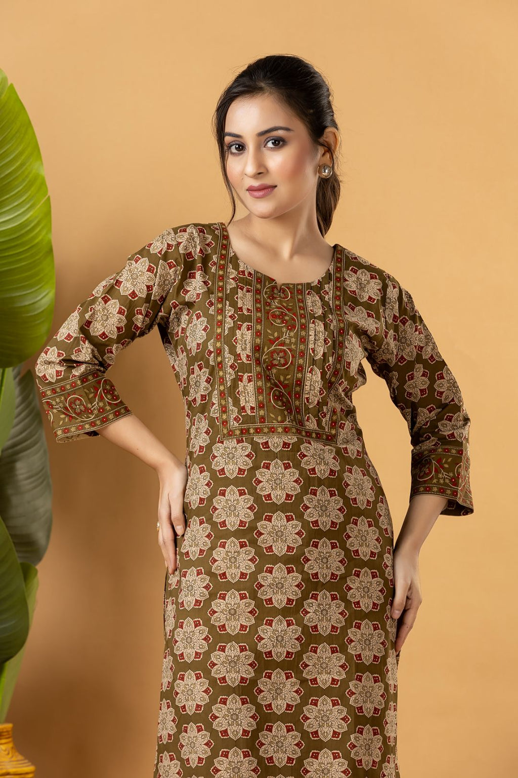 Olive Green & Beige Geometric Print Kurta