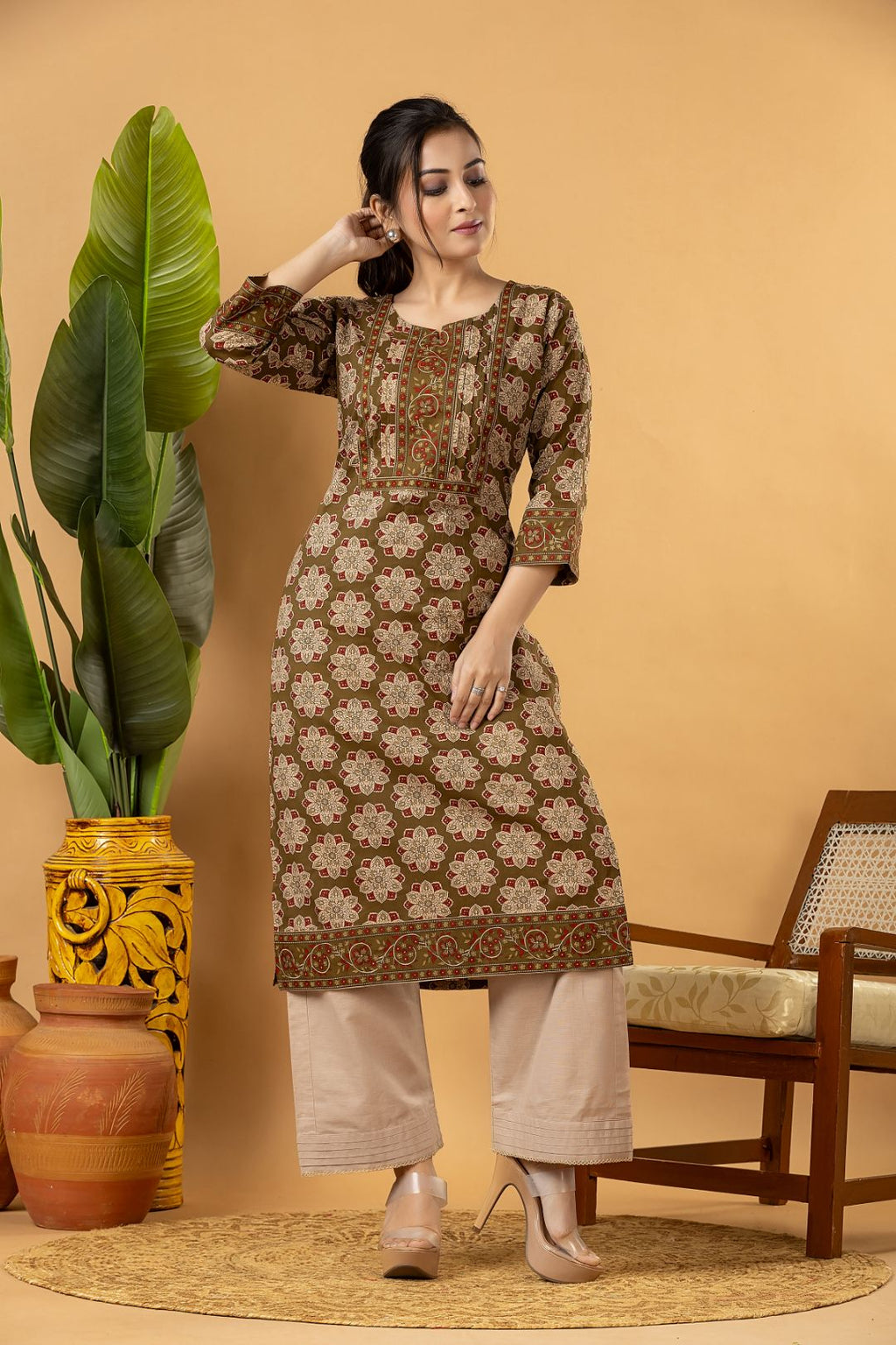 Olive Green & Beige Geometric Print Kurta