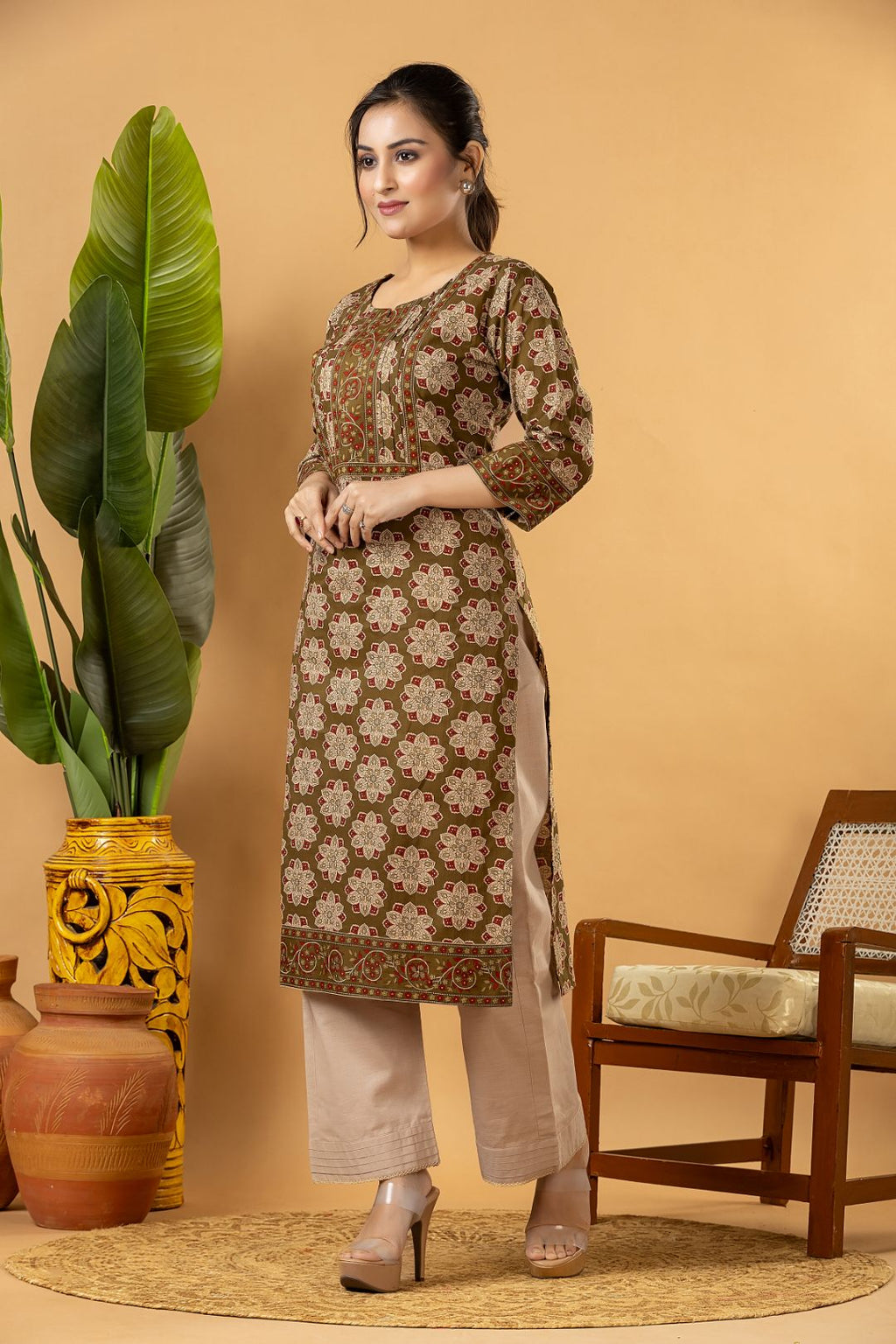Olive Green & Beige Geometric Print Kurta