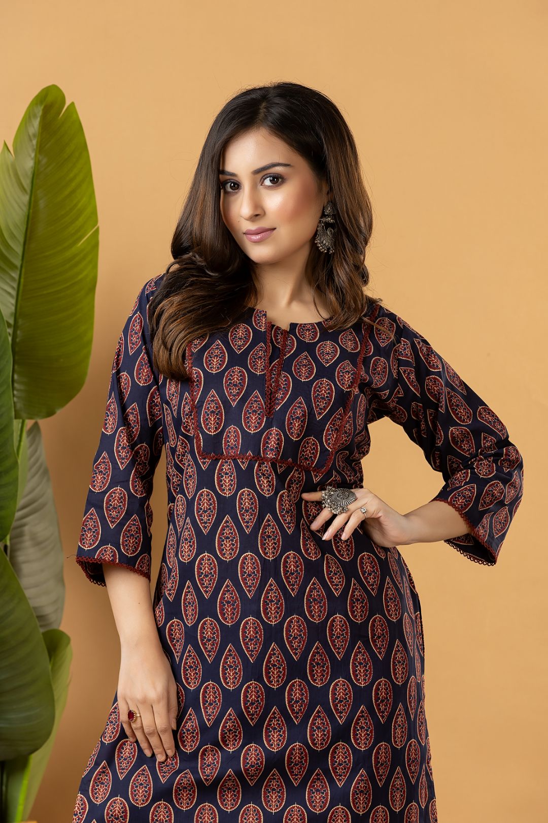 Navy Blue Leaf Print Kurta