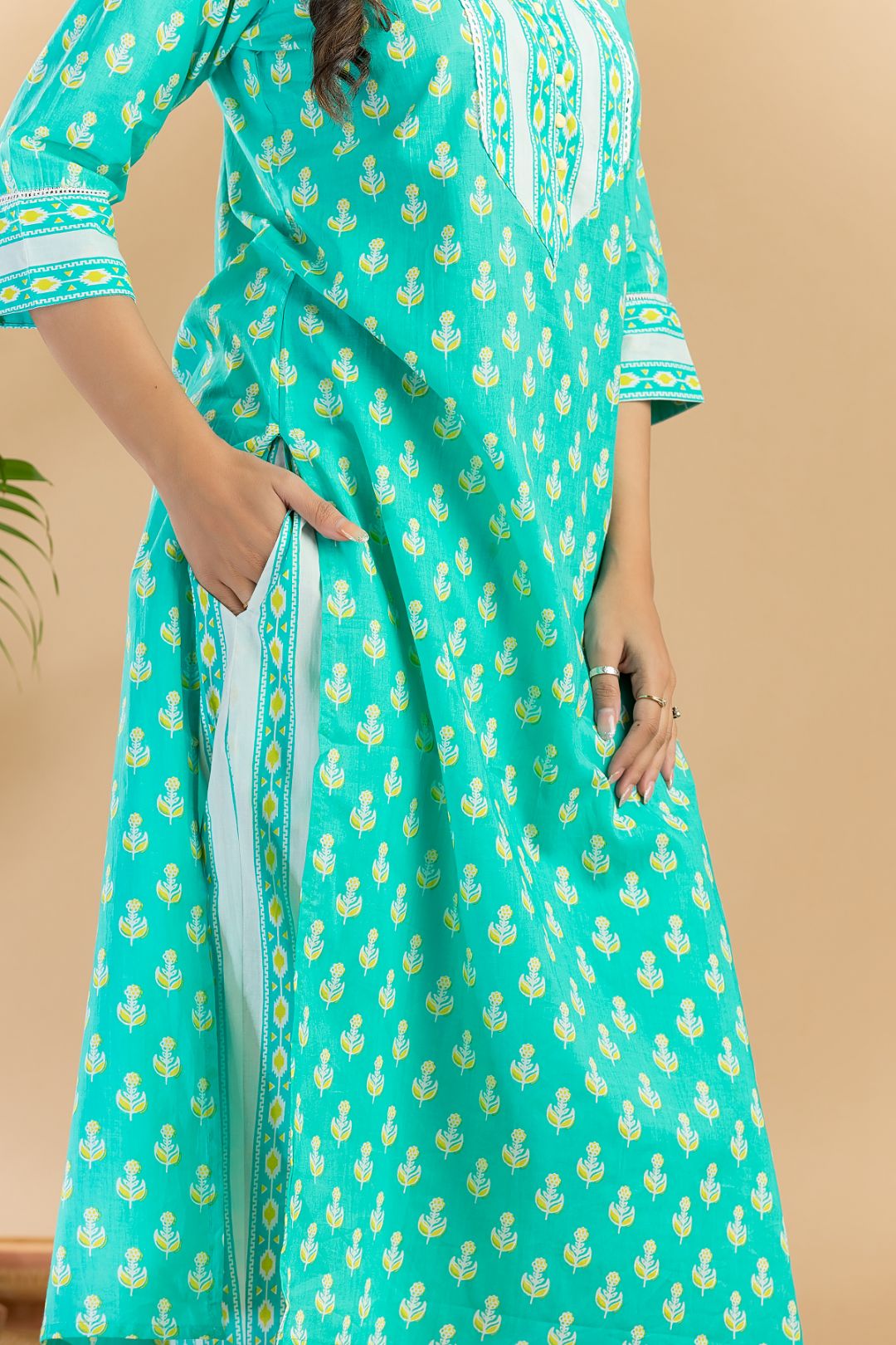 Aqua Blue Floral Print Kurta With Pant