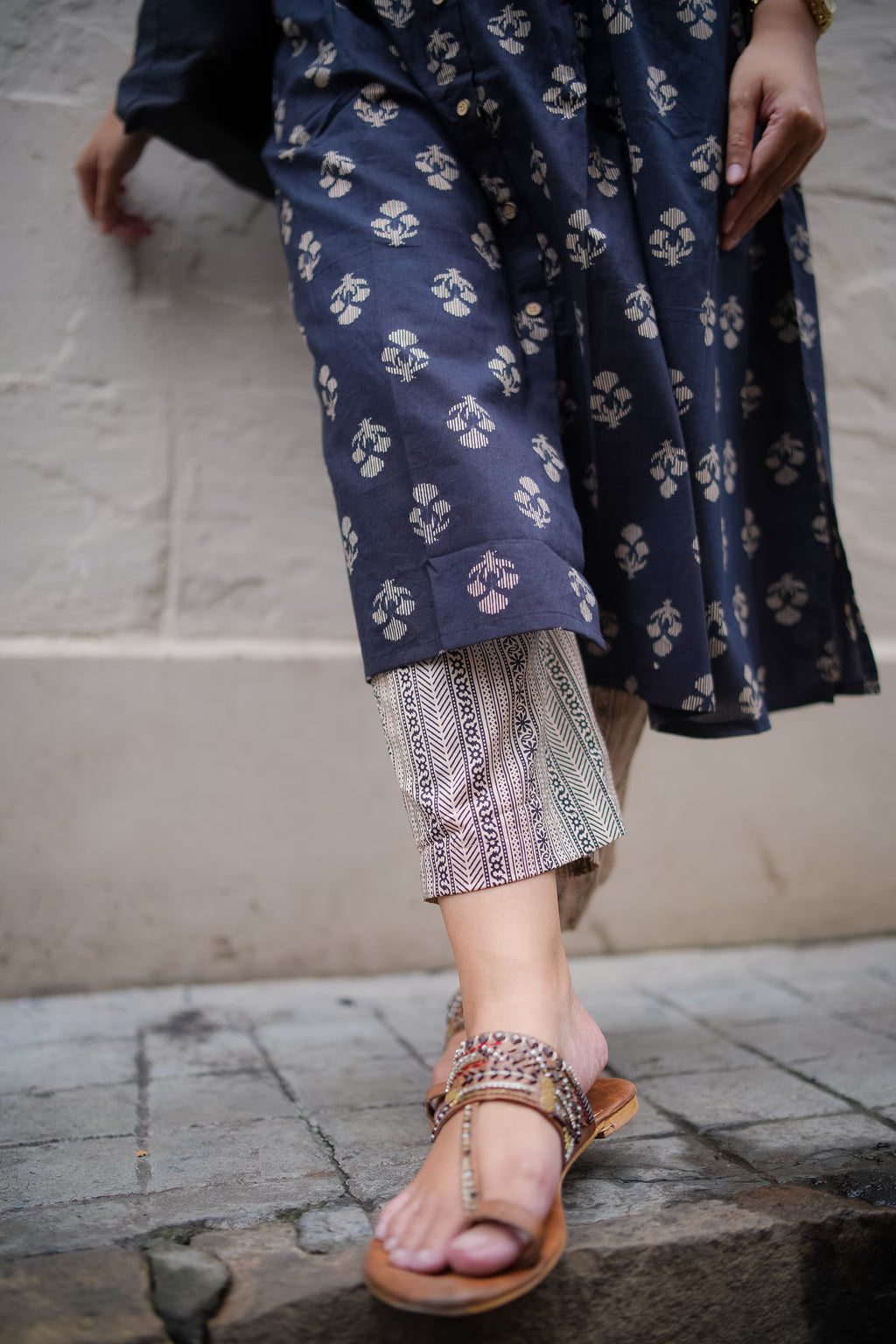 Black Floral Print Pleated Kurta With Pant