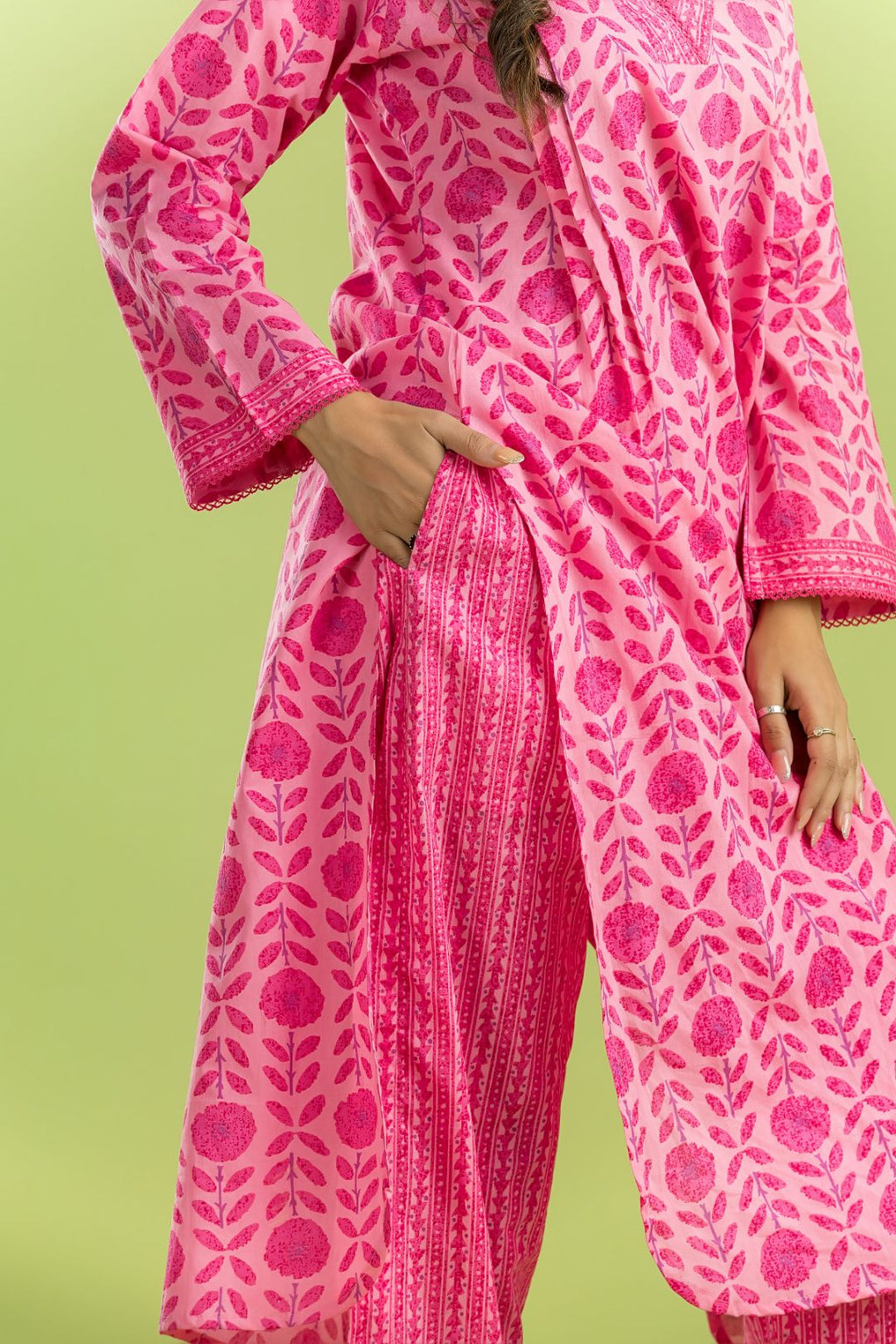 Pink Floral Print Kurta With Pant