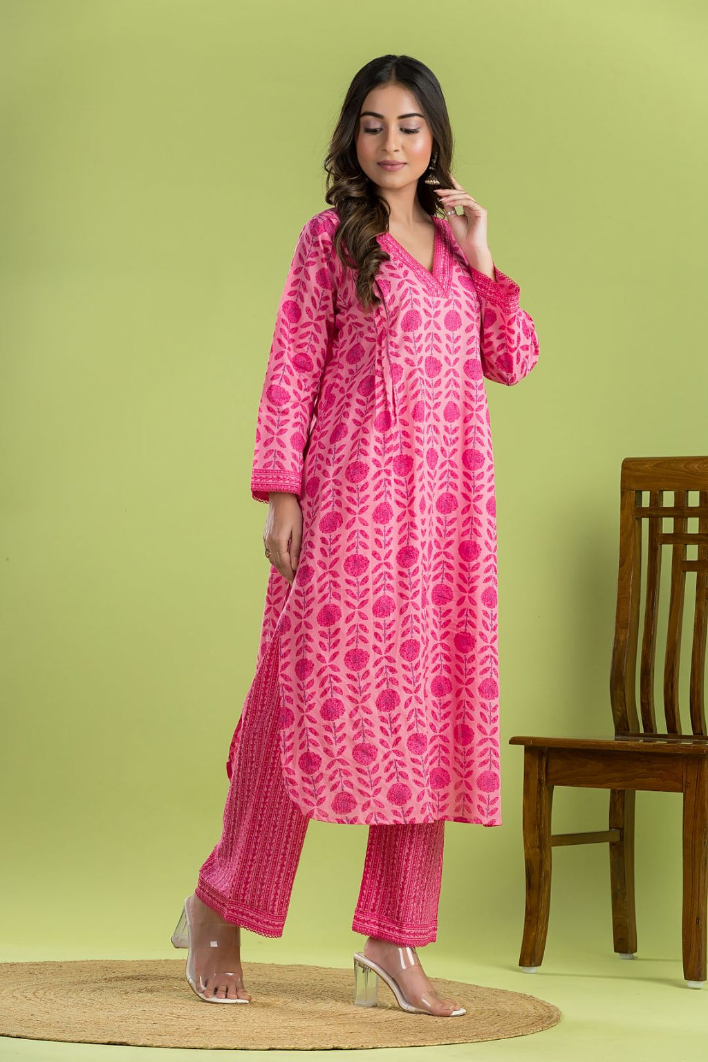 Pink Floral Print Kurta With Pant