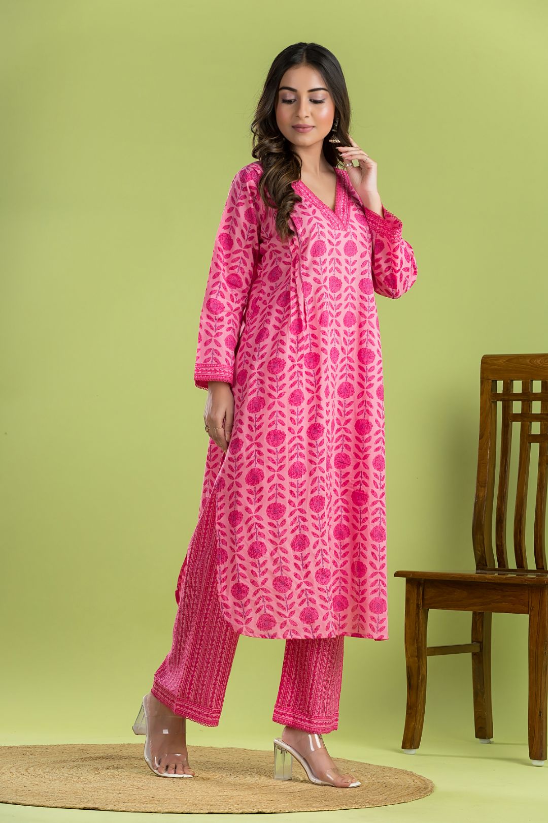 Pink Floral Print Kurta With Pant