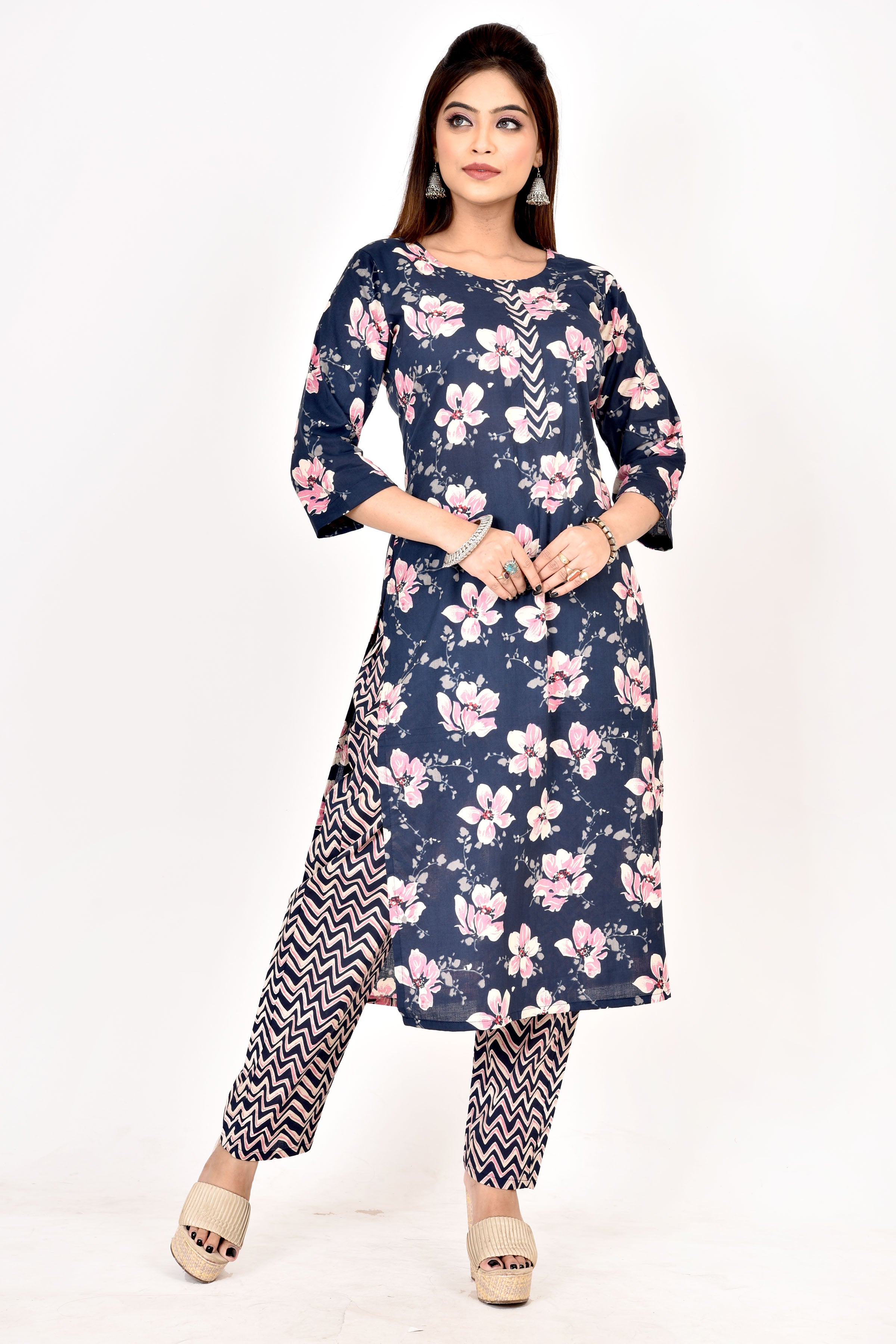 Navy Blue & Pink Floral Print Kurta With Pant