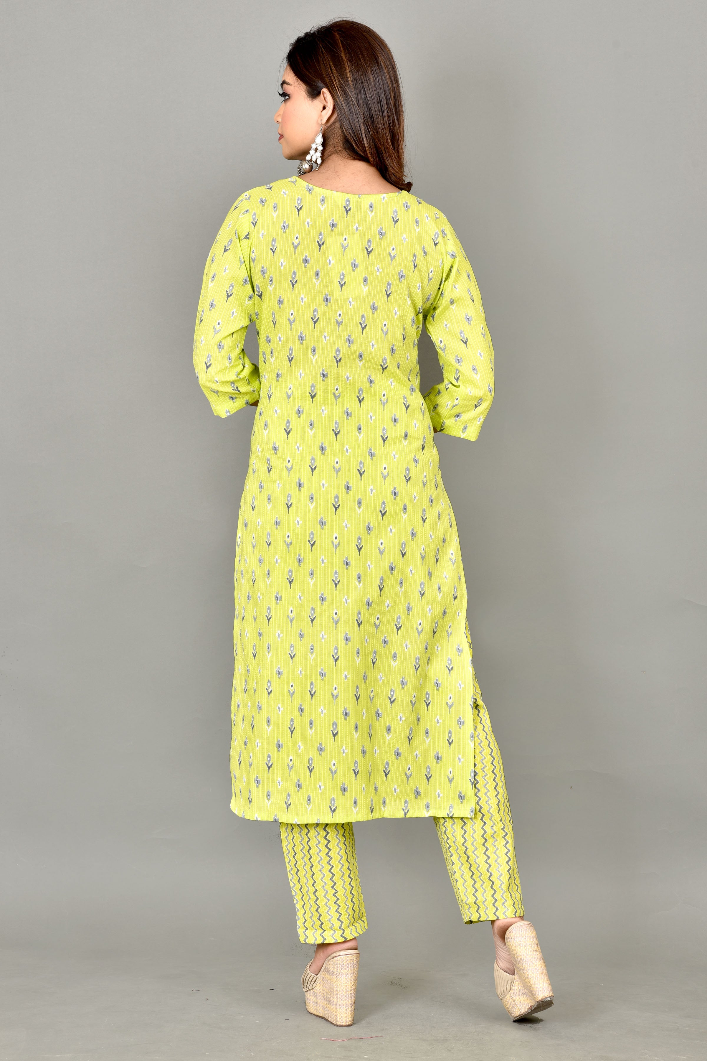 Lime Green Leaf Print Threadwork Kurta With Pant
