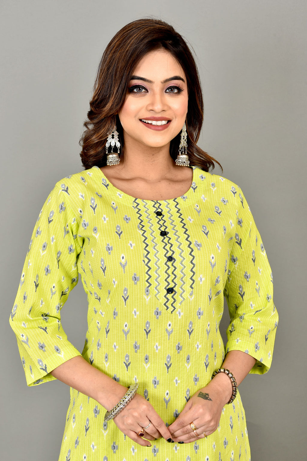 Lime Green Leaf Print Threadwork Kurta With Pant