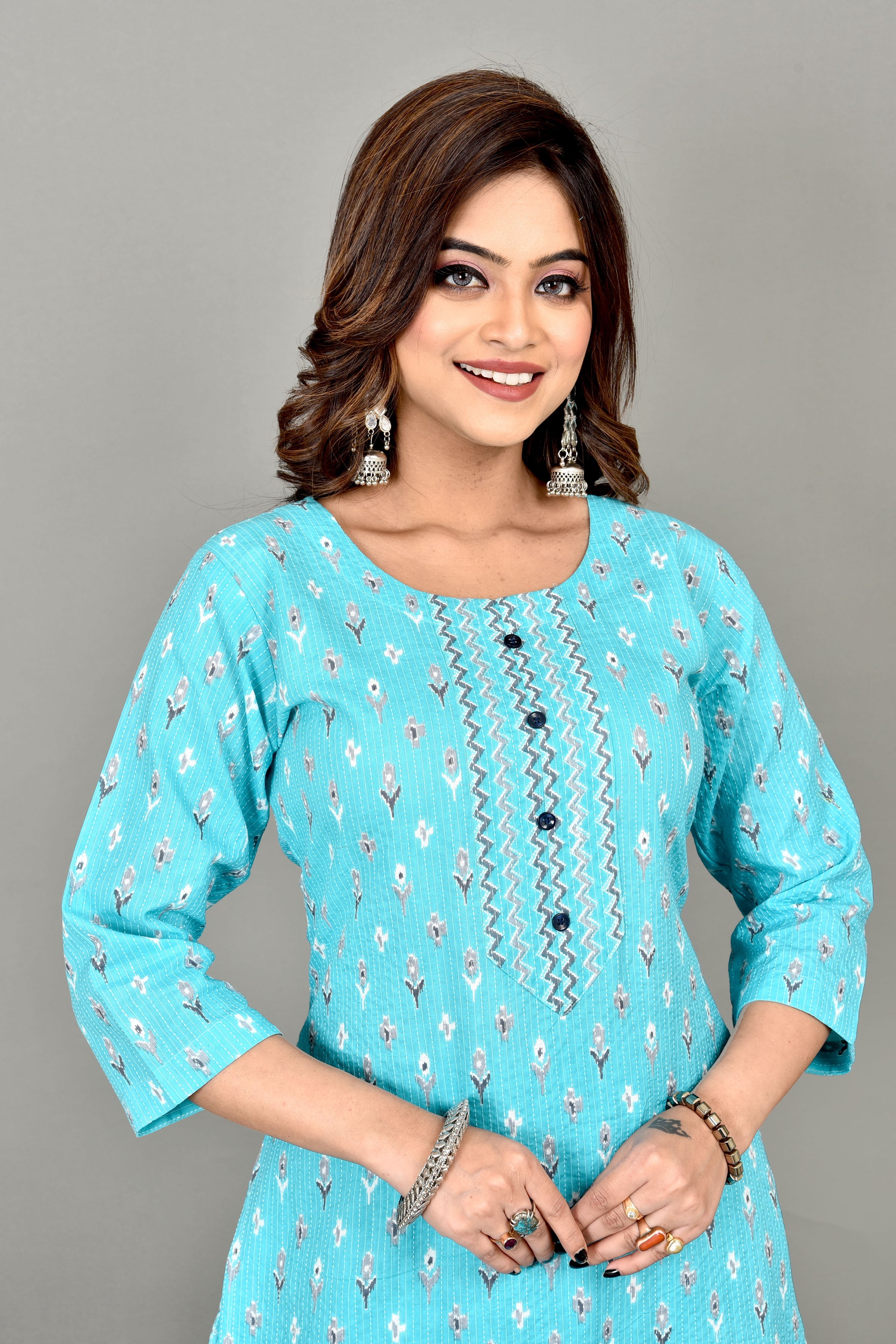 Aqua Blue Leaf Print Threadwork Kurta With Pant