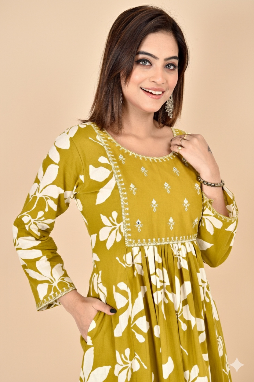 Mehendi Green Floral Embroidered A-Line Kurta With Pant