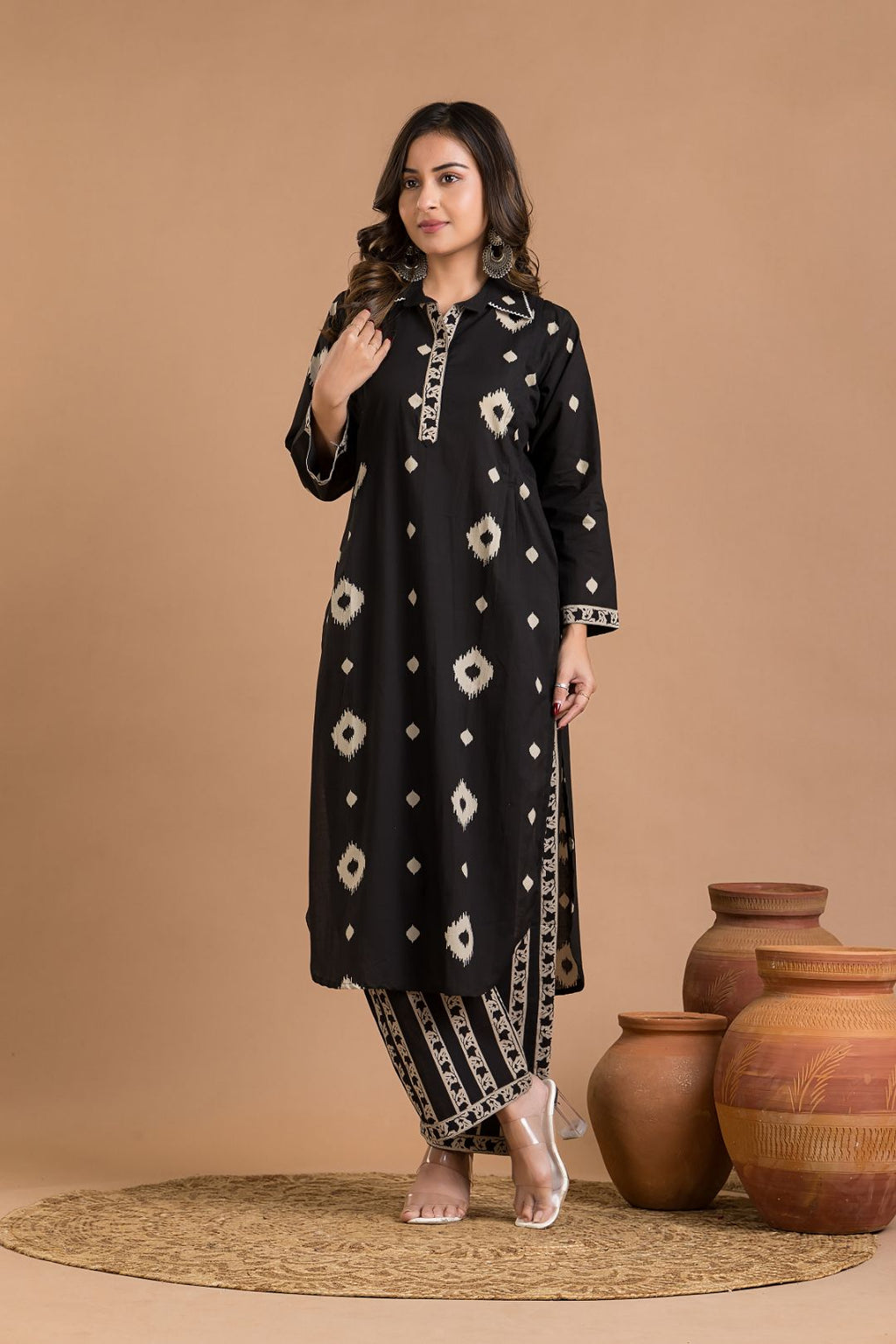 Black Geometric Print Kurta With Pant